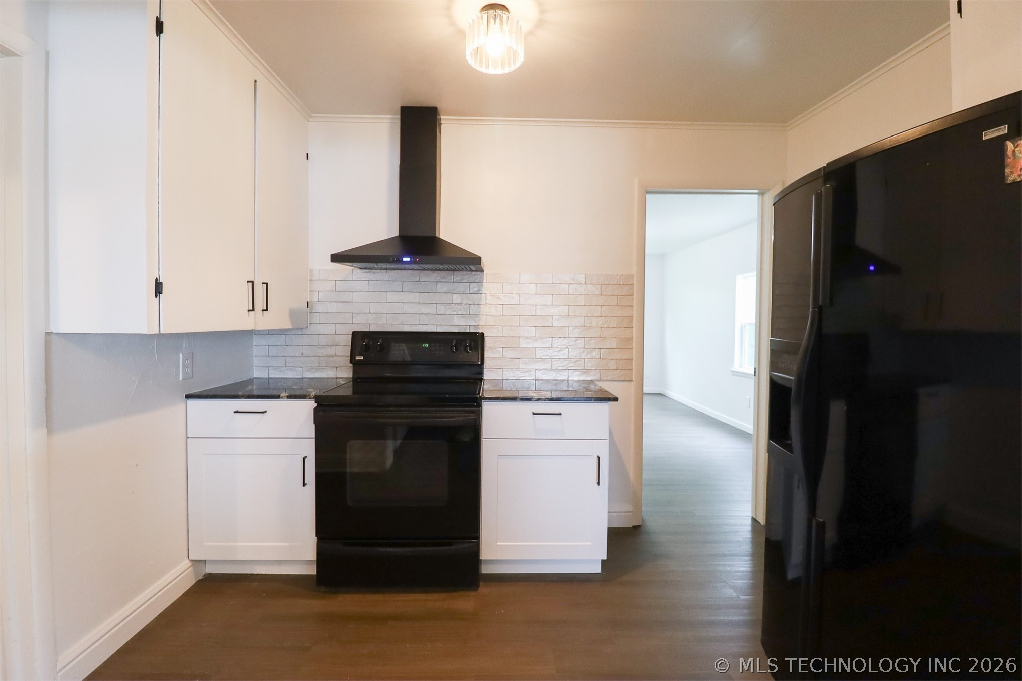 1008 E King Place Tulsa OK 74106