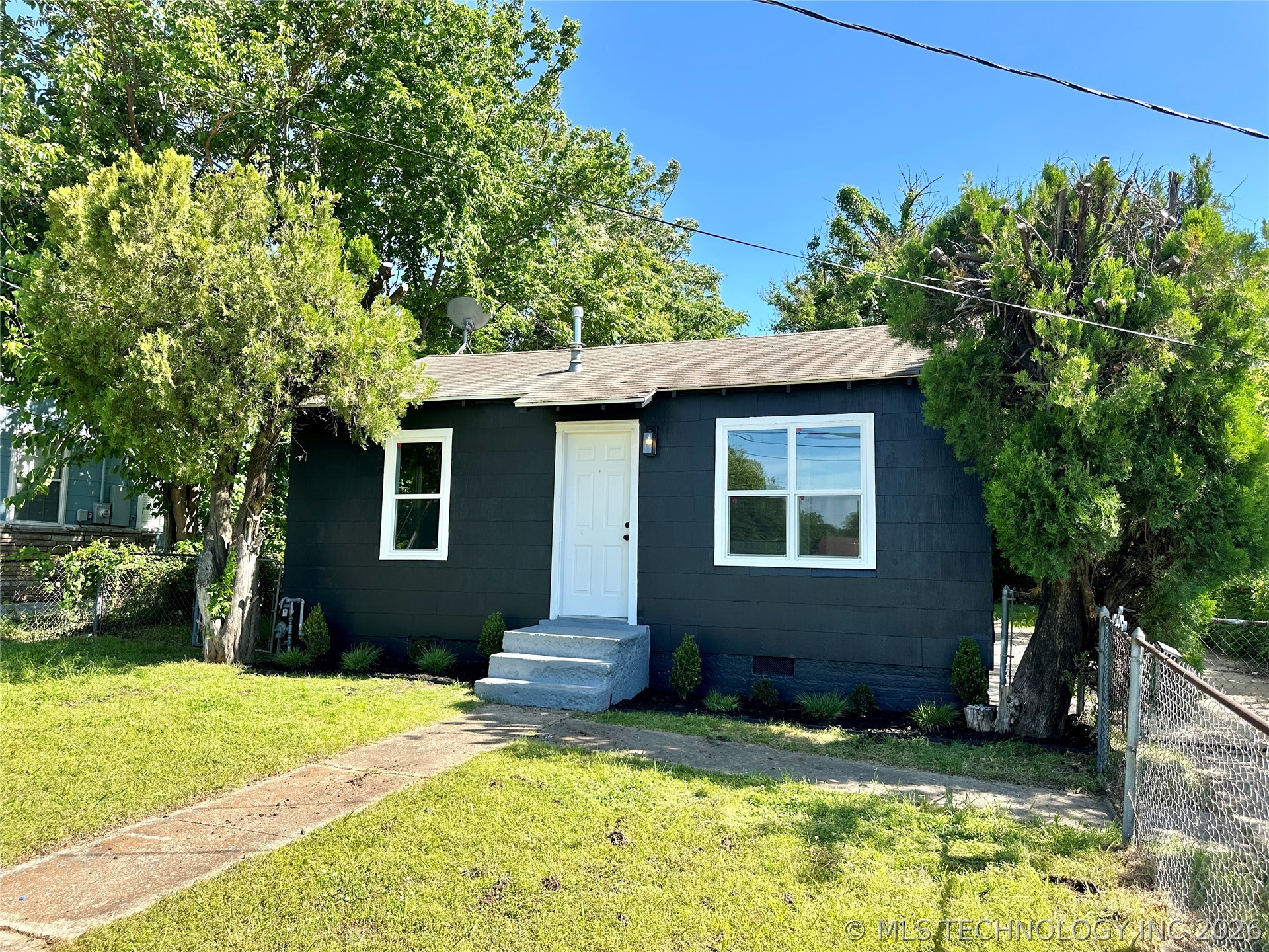 1008 E King Place Tulsa OK 74106