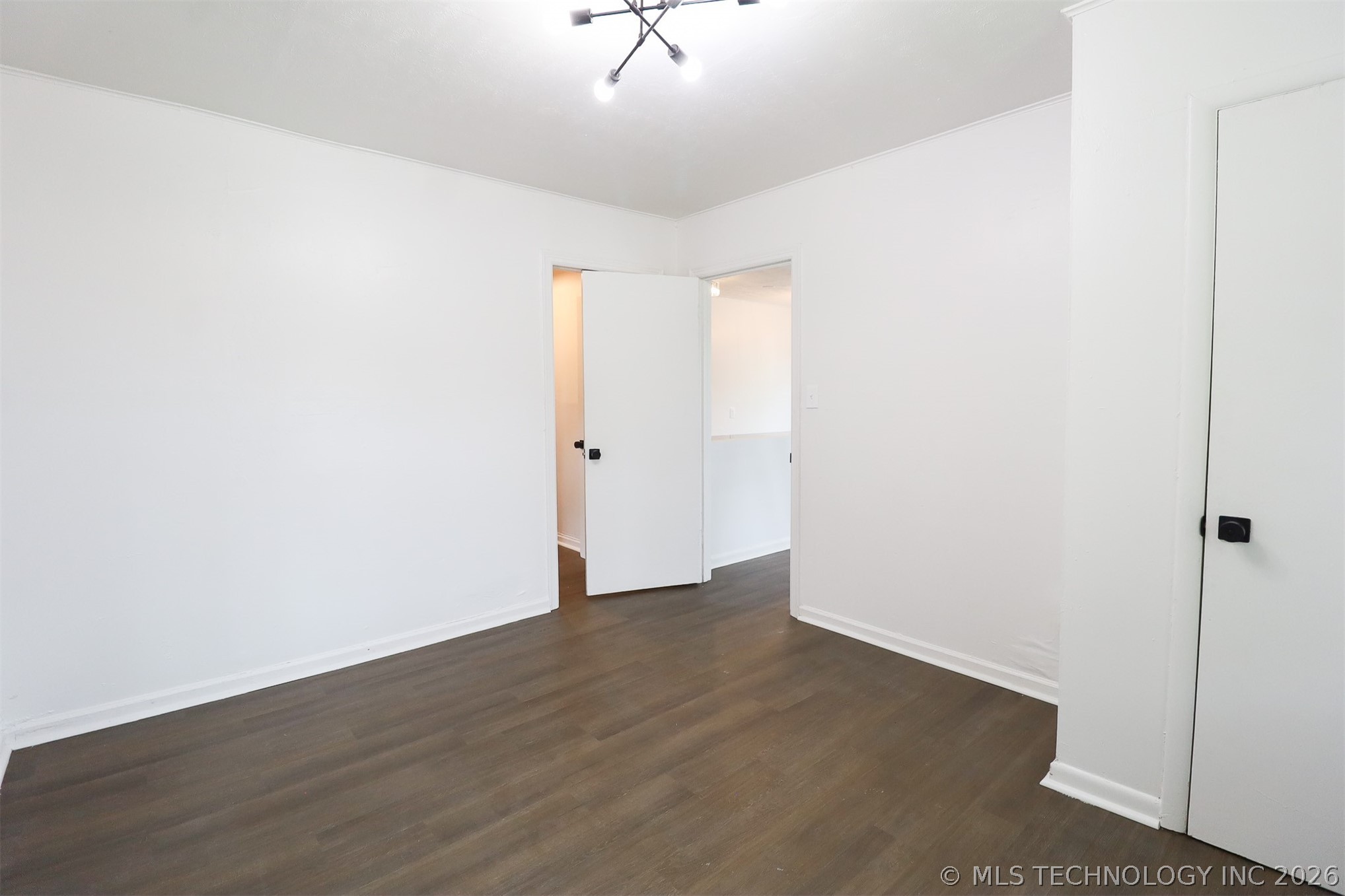 1008 E King Place Tulsa OK 74106
