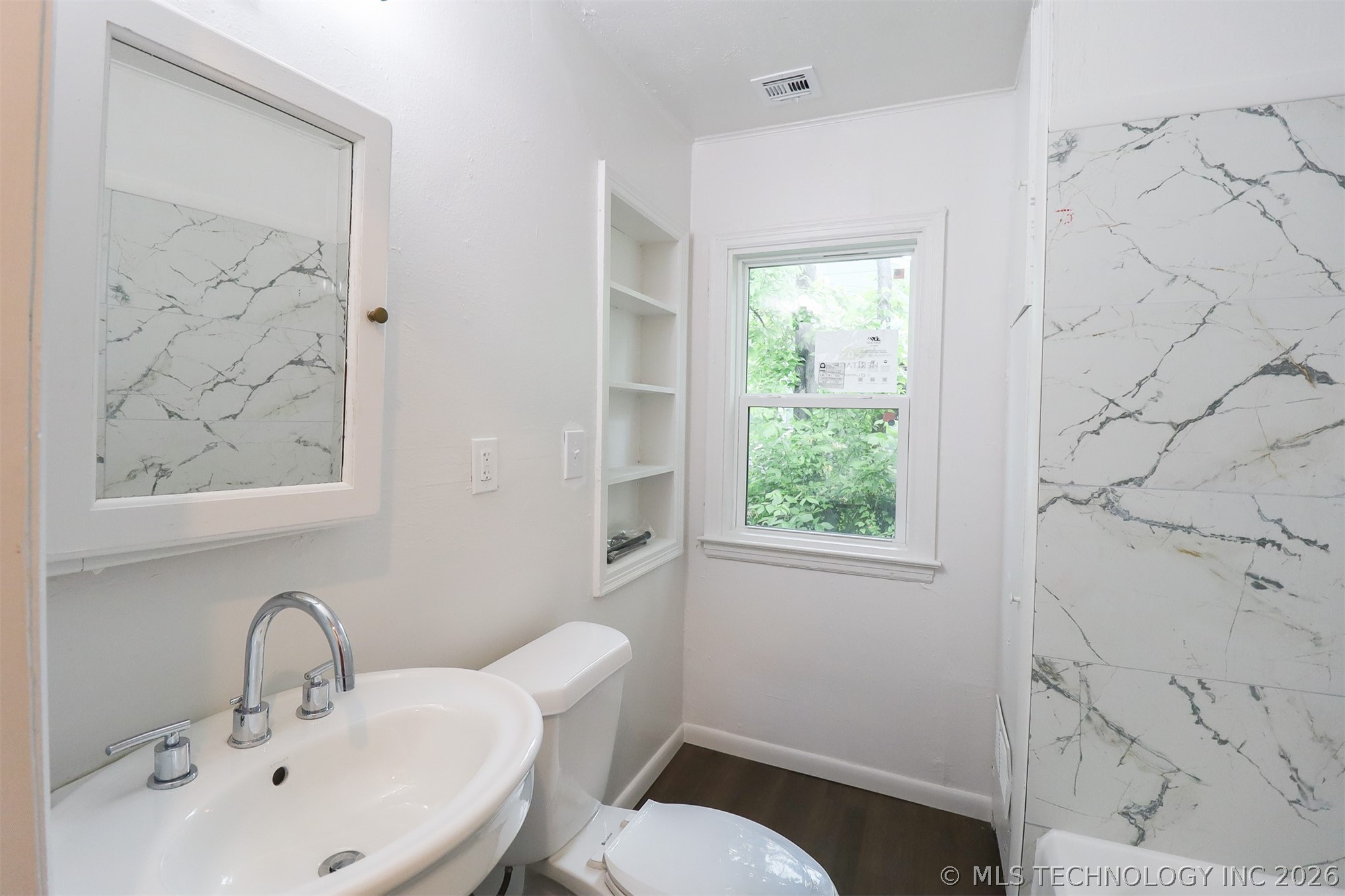 1008 E King Place Tulsa OK 74106