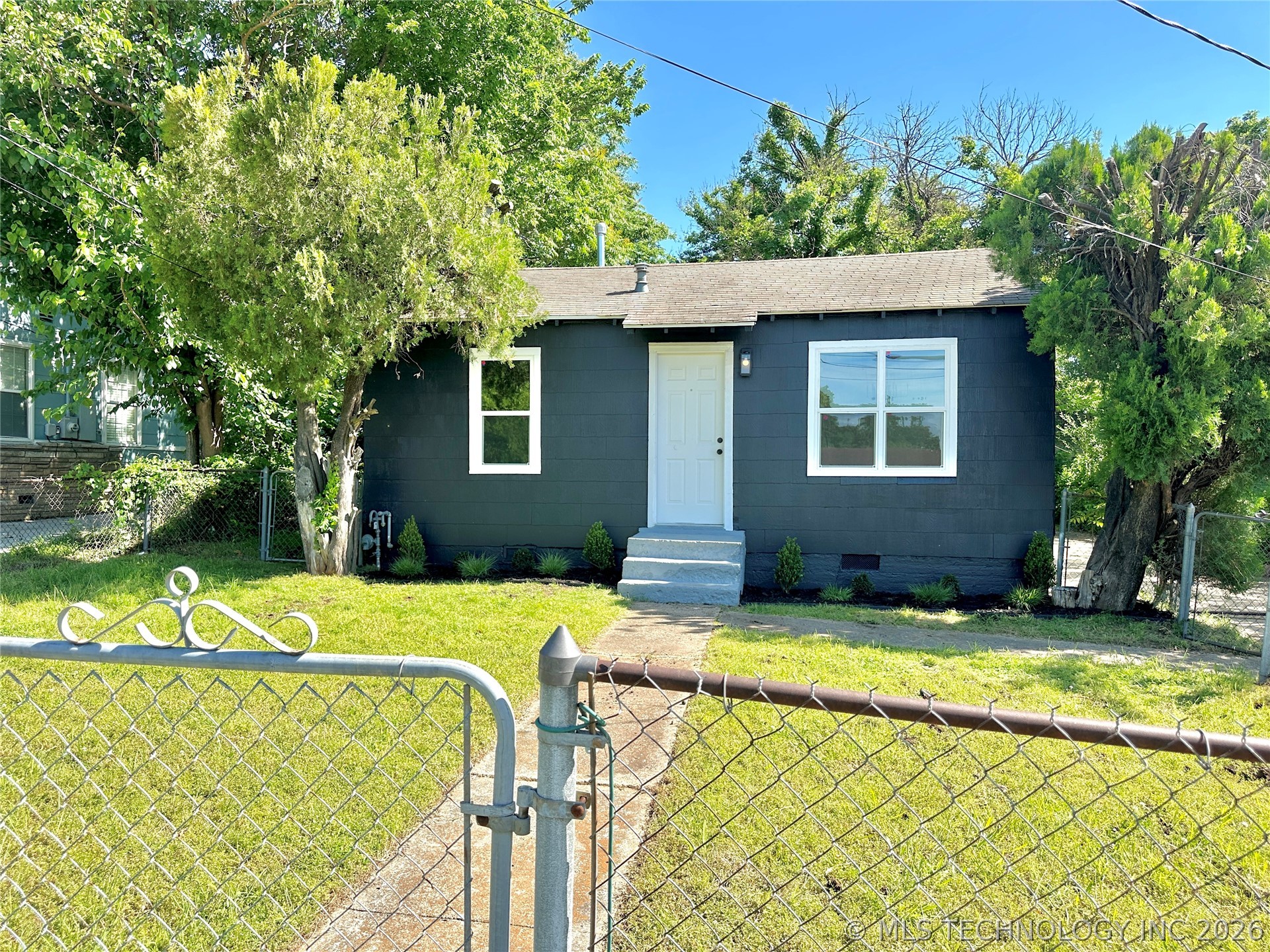 1008 E King Place Tulsa OK 74106