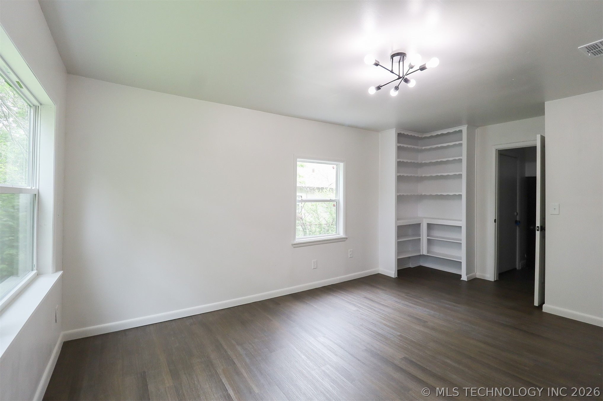1008 E King Place Tulsa OK 74106