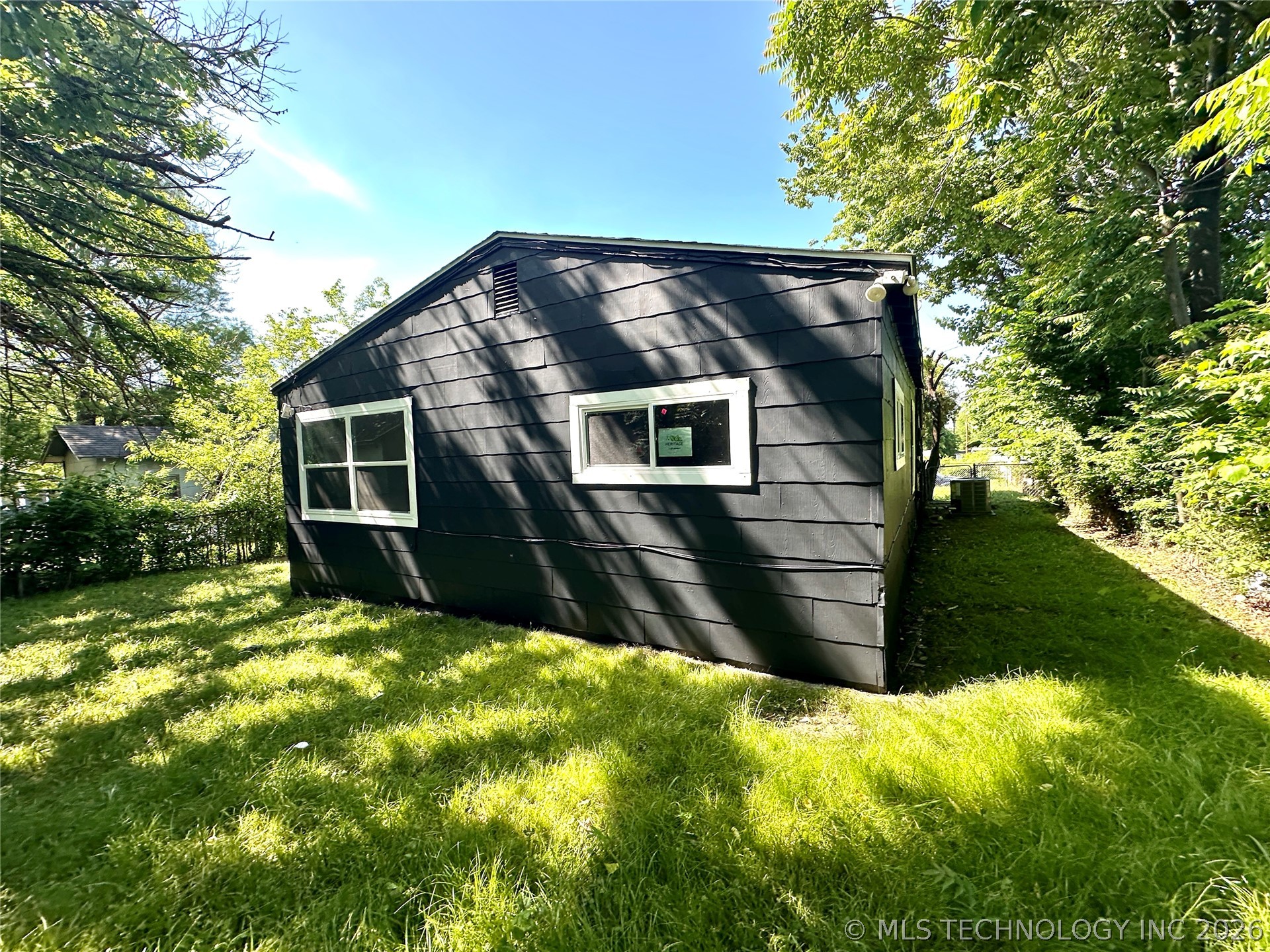 1008 E King Place Tulsa OK 74106