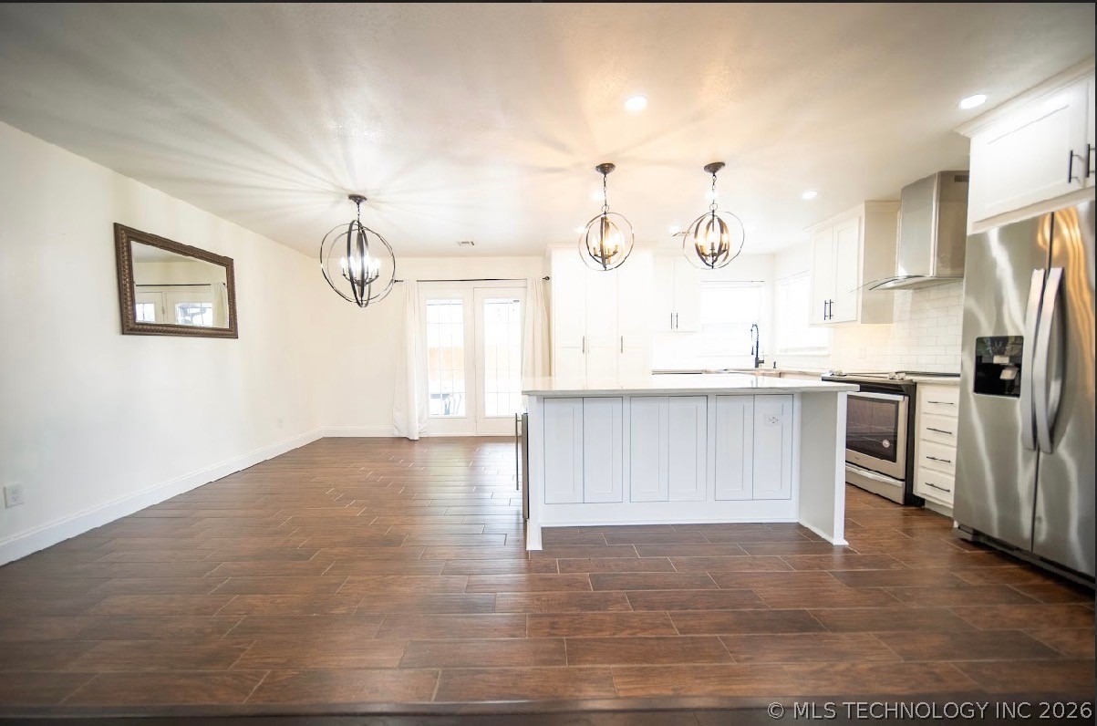 207 N Valley Drive Catoosa OK 74015