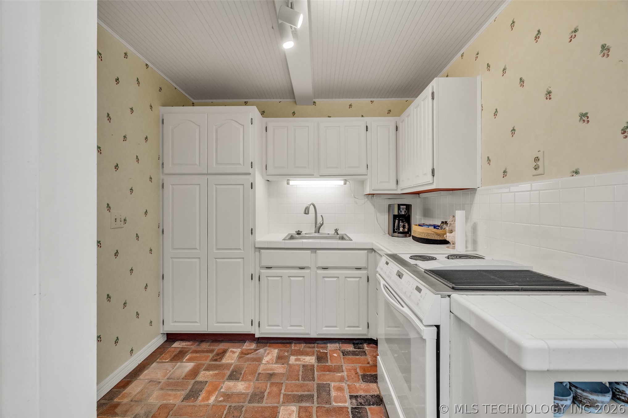 3112 Shore Drive Grove OK 74344