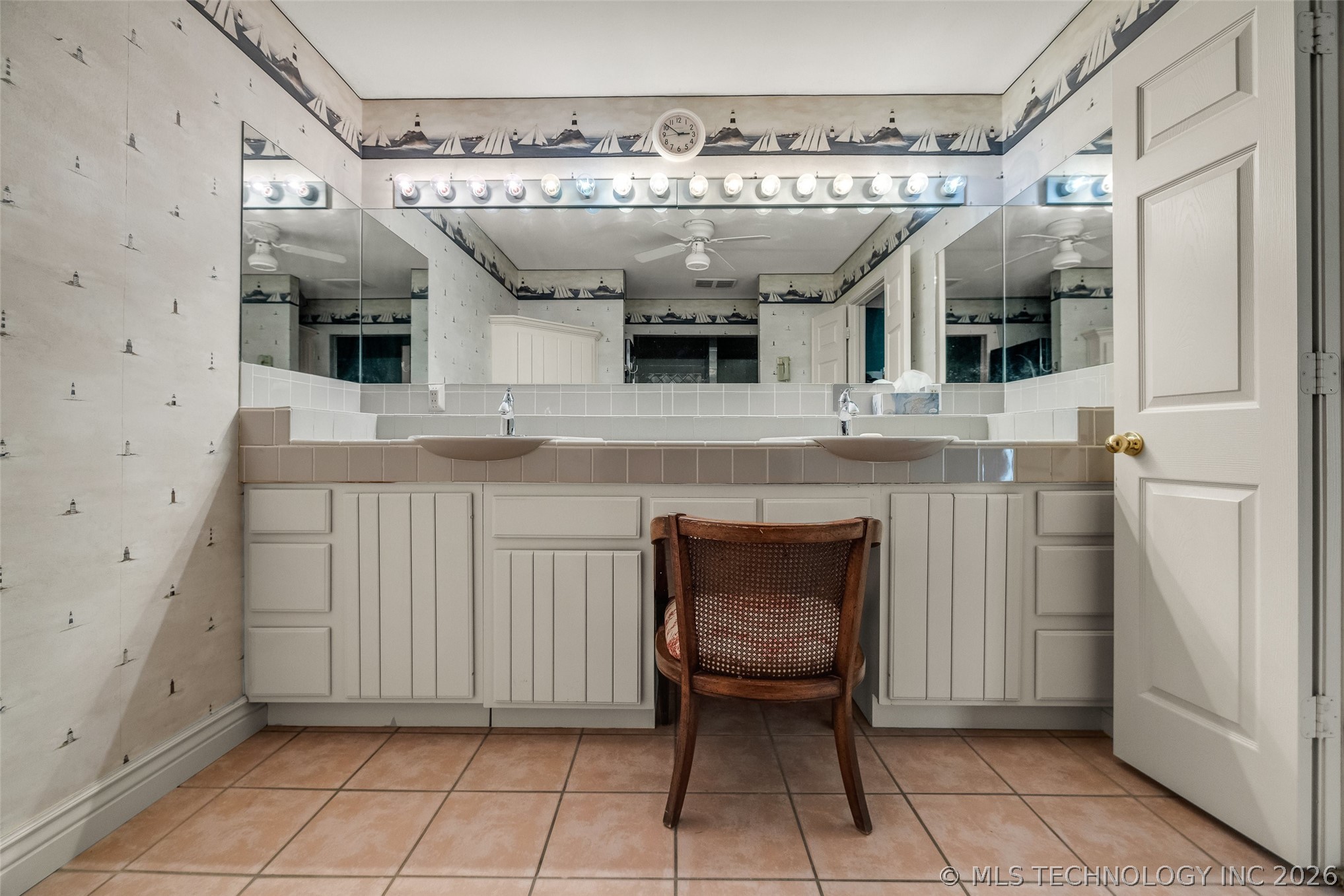 3112 Shore Drive Grove OK 74344