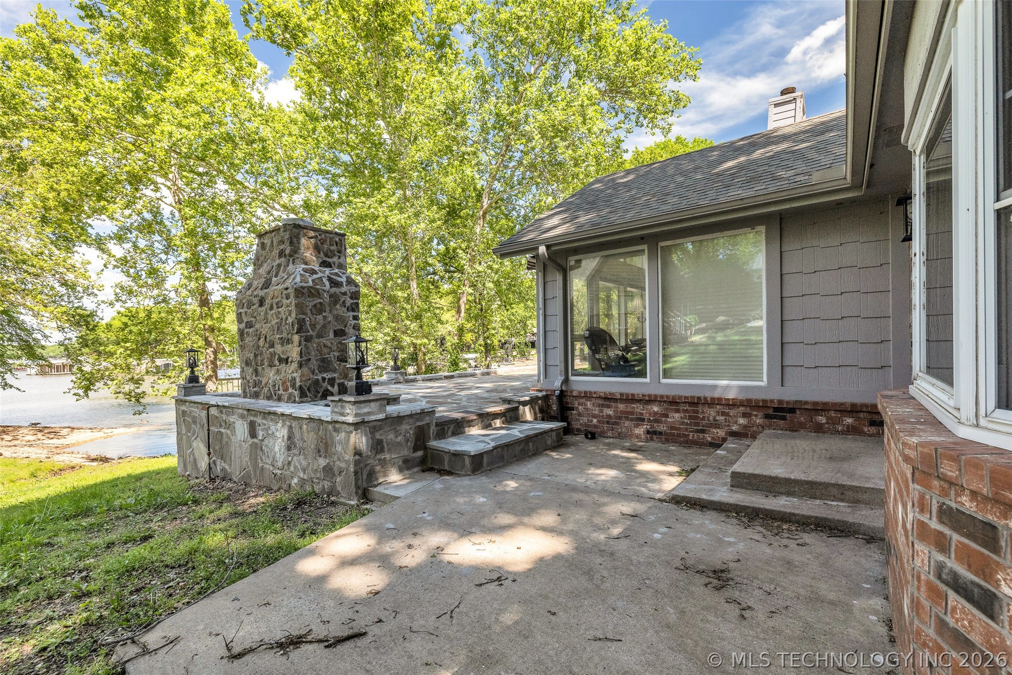3112 Shore Drive Grove OK 74344