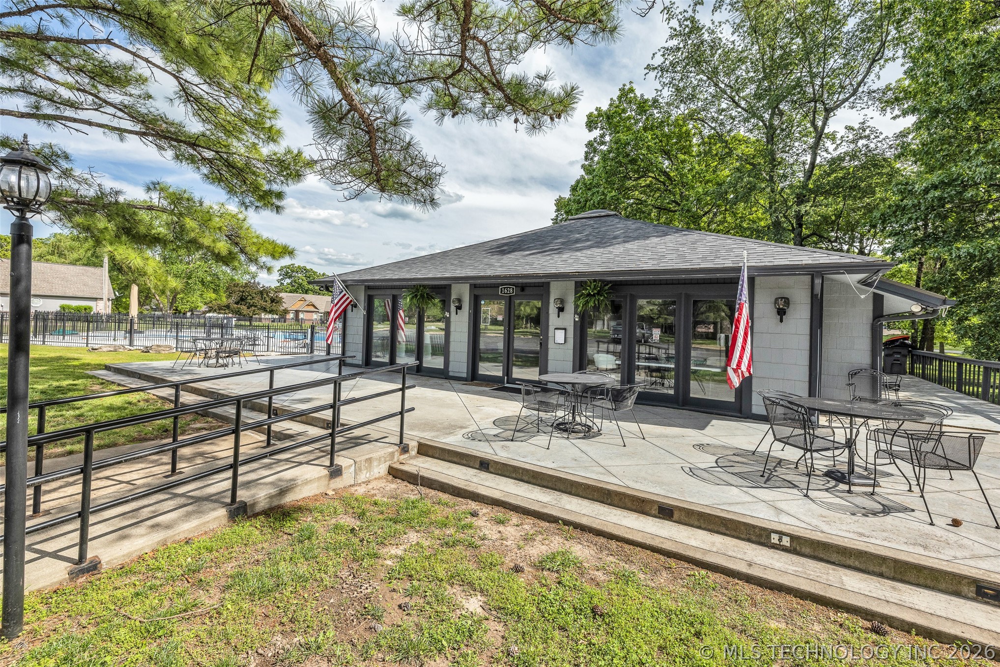 3112 Shore Drive Grove OK 74344