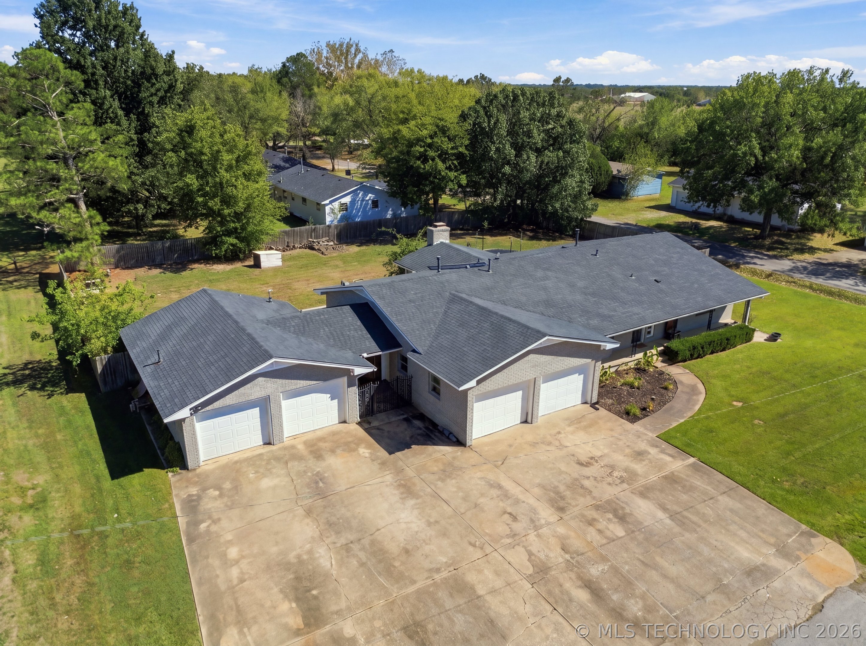 220 S Arizona Haskell OK 74436