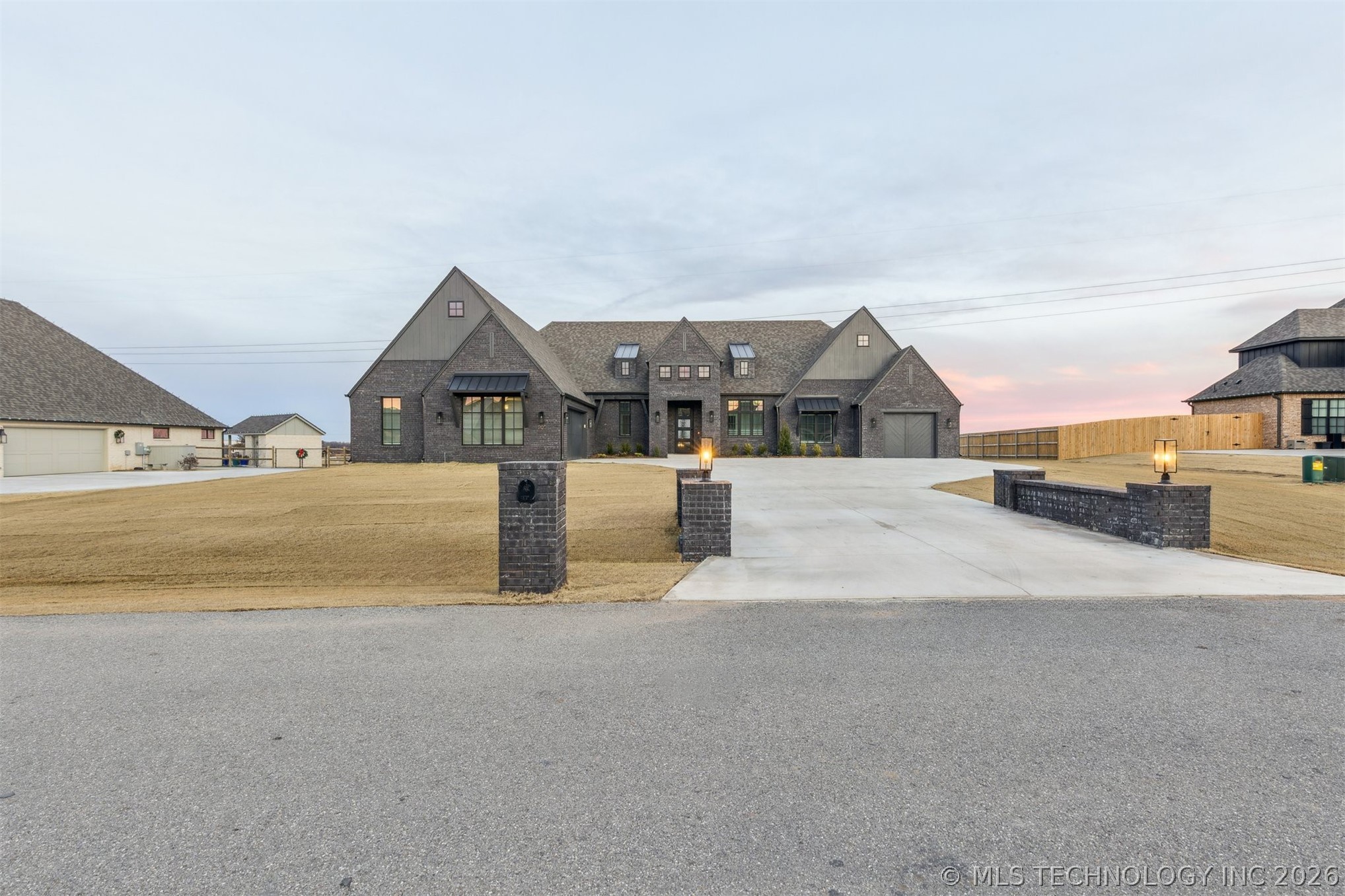 205 W 164th Place S Glenpool OK 74033