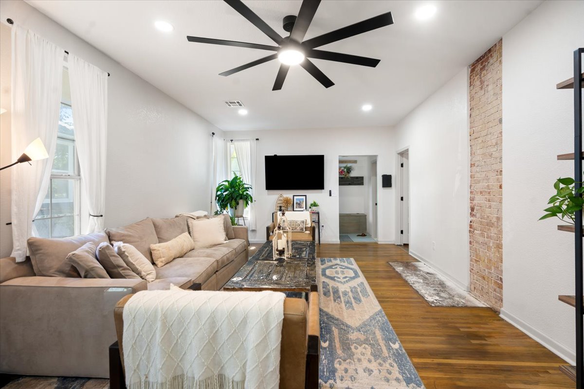 1911 W Cameron Street Tulsa OK 74127