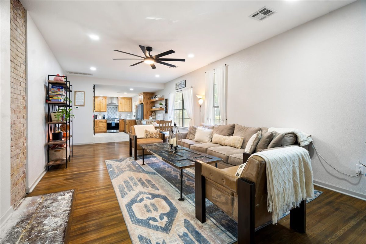 1911 W Cameron Street Tulsa OK 74127