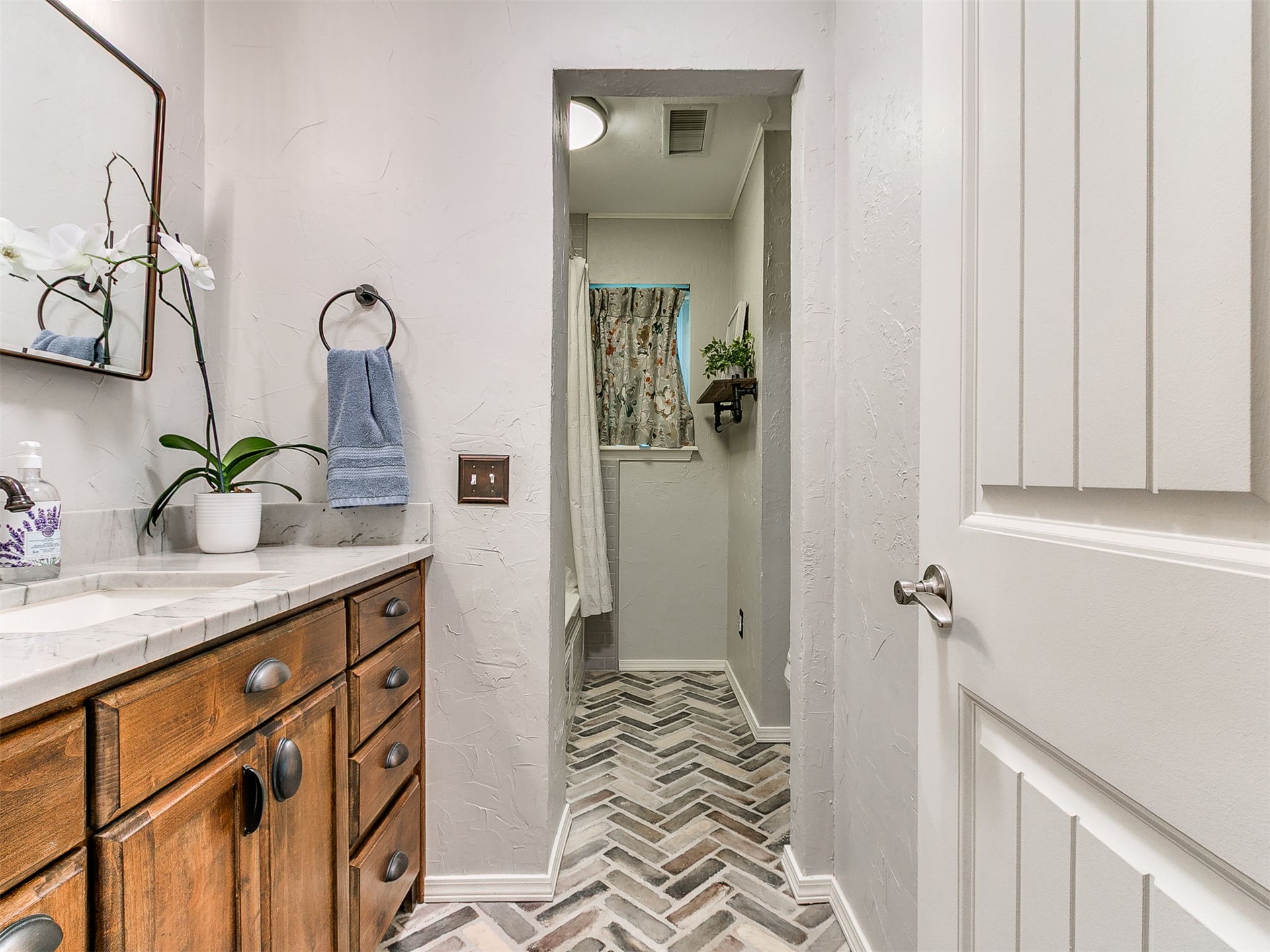 6445 Sterling Oklahoma City OK 73132
