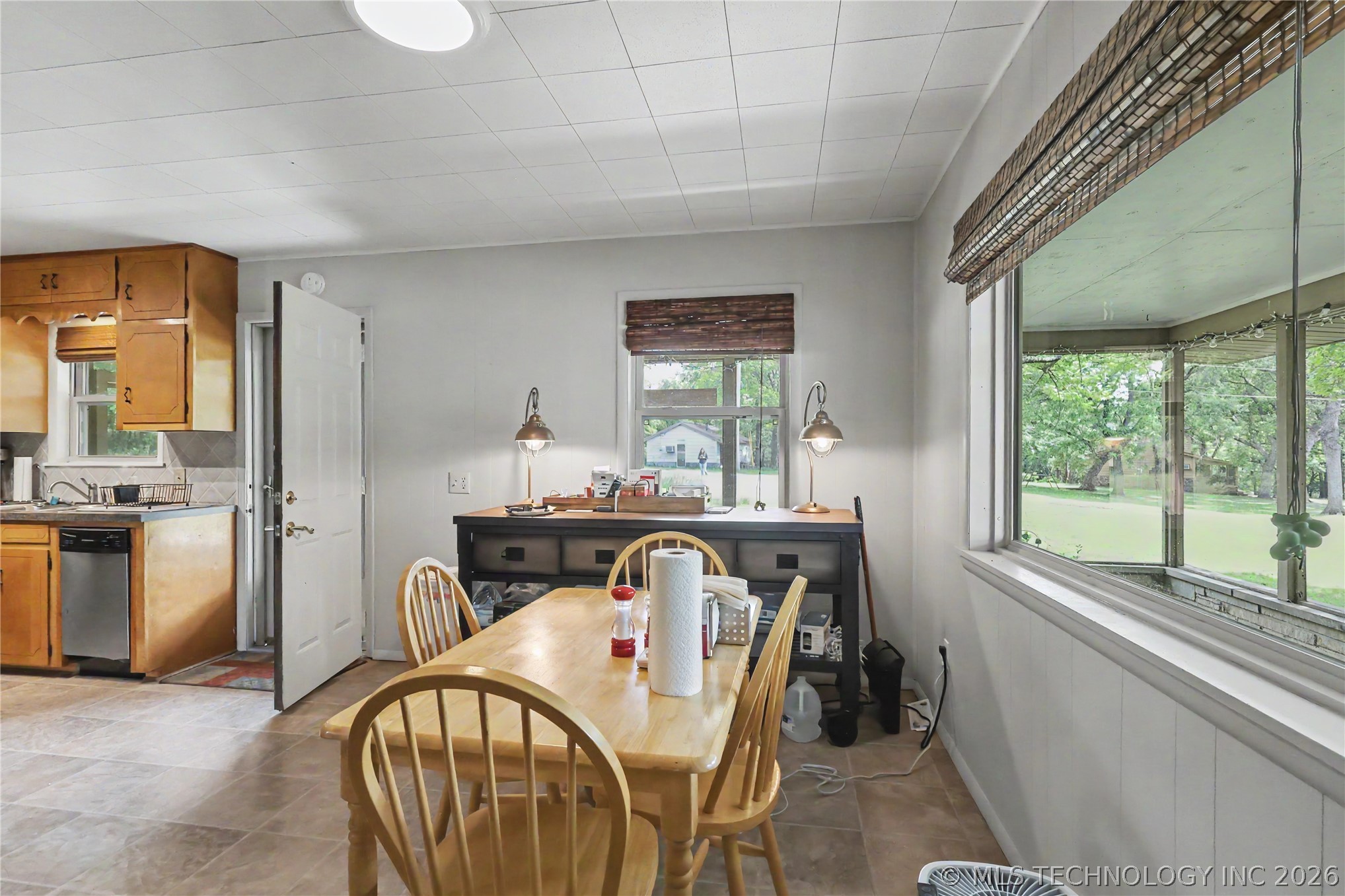 19116 W Beechwood Cookson OK 74427