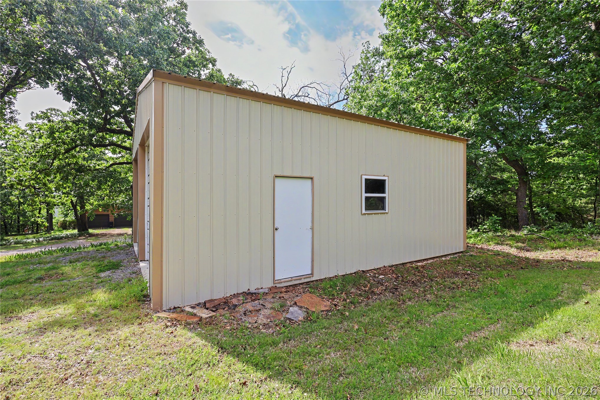 19116 W Beechwood Cookson OK 74427