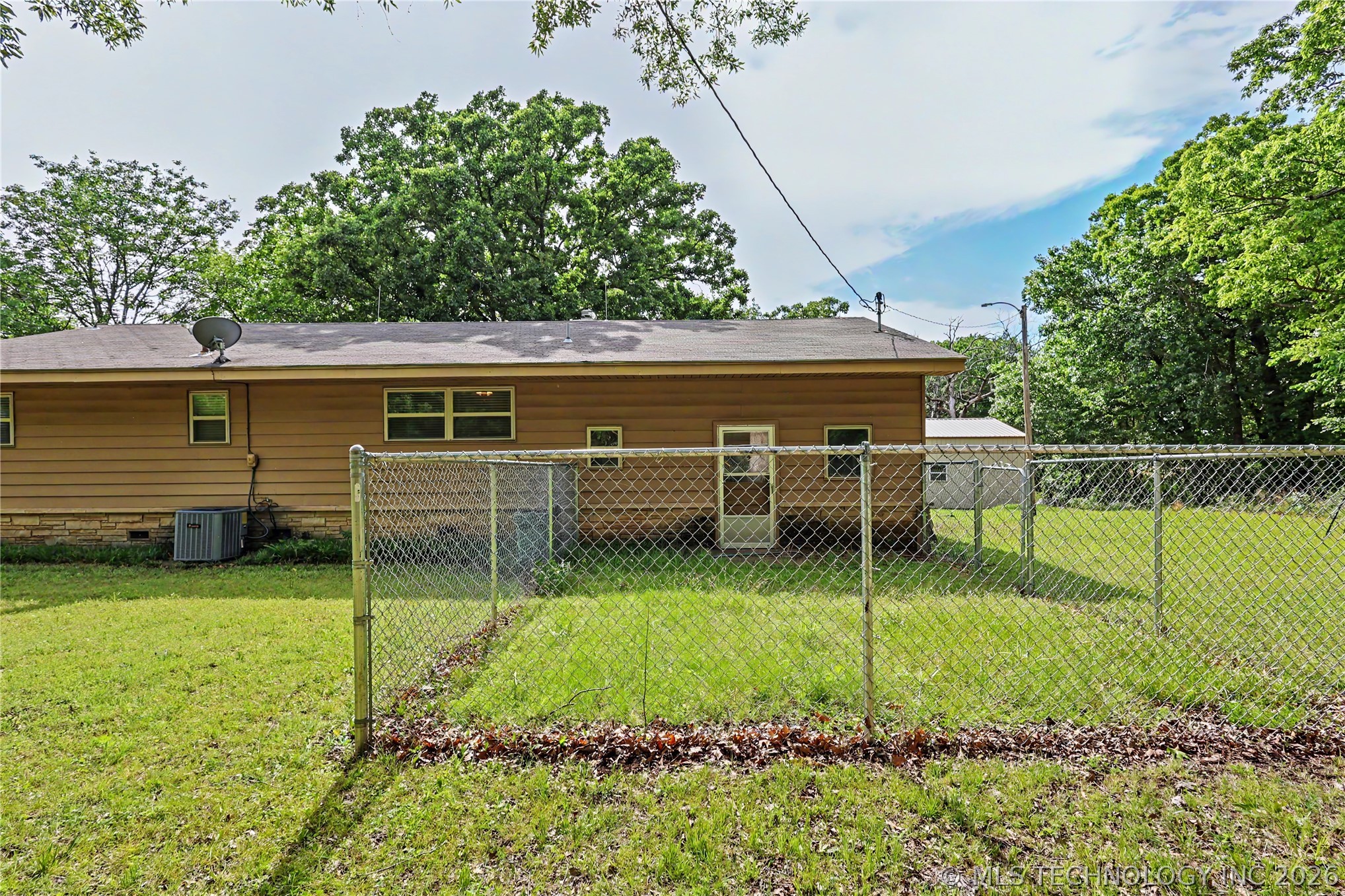 19116 W Beechwood Cookson OK 74427