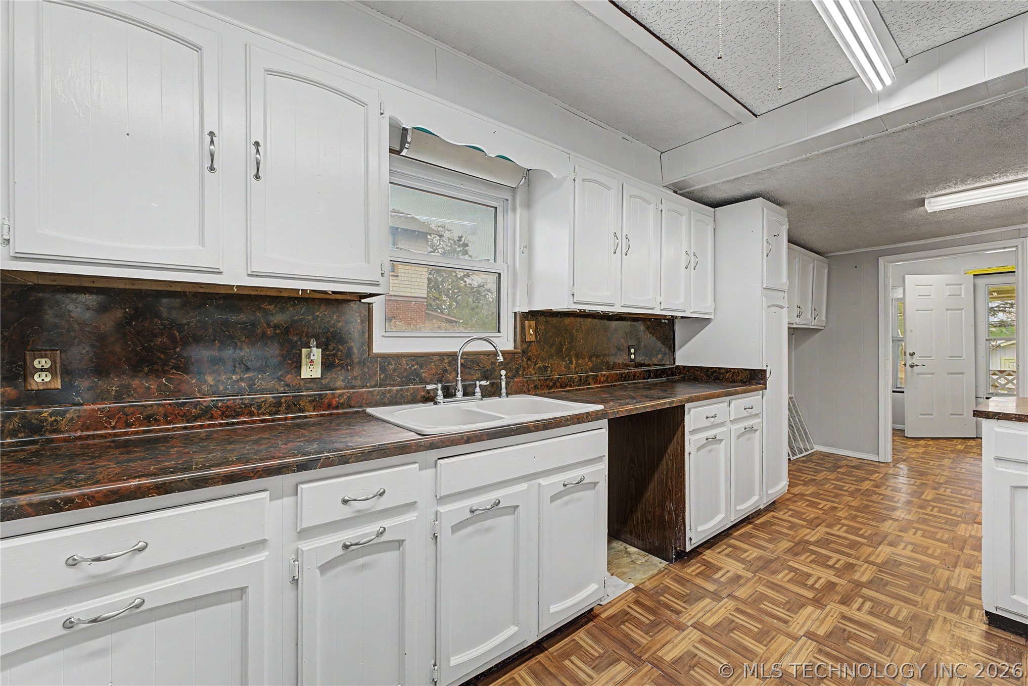 407 N Main Street Sand Springs OK 74063