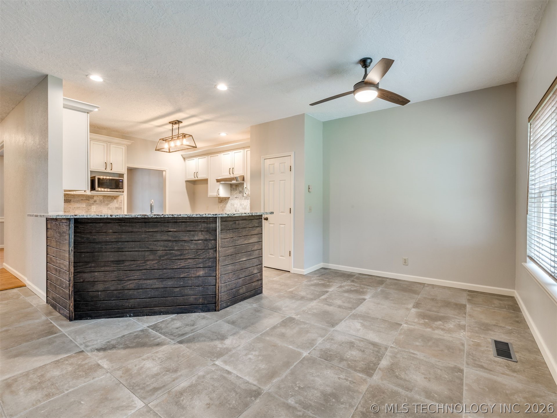 1305 E Dover Street Broken Arrow OK 74012