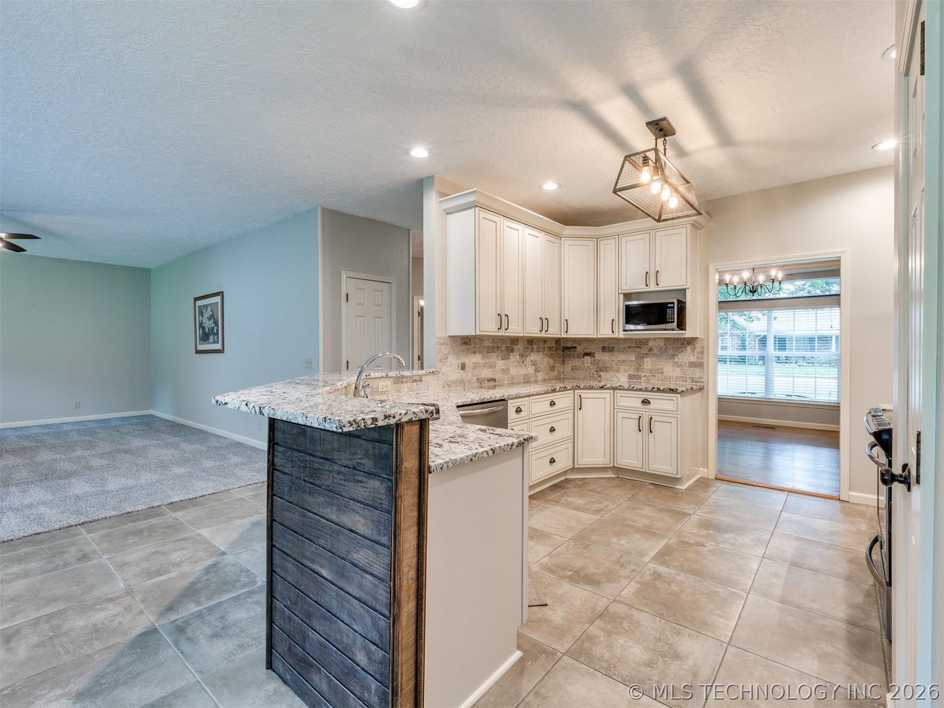 1305 E Dover Street Broken Arrow OK 74012
