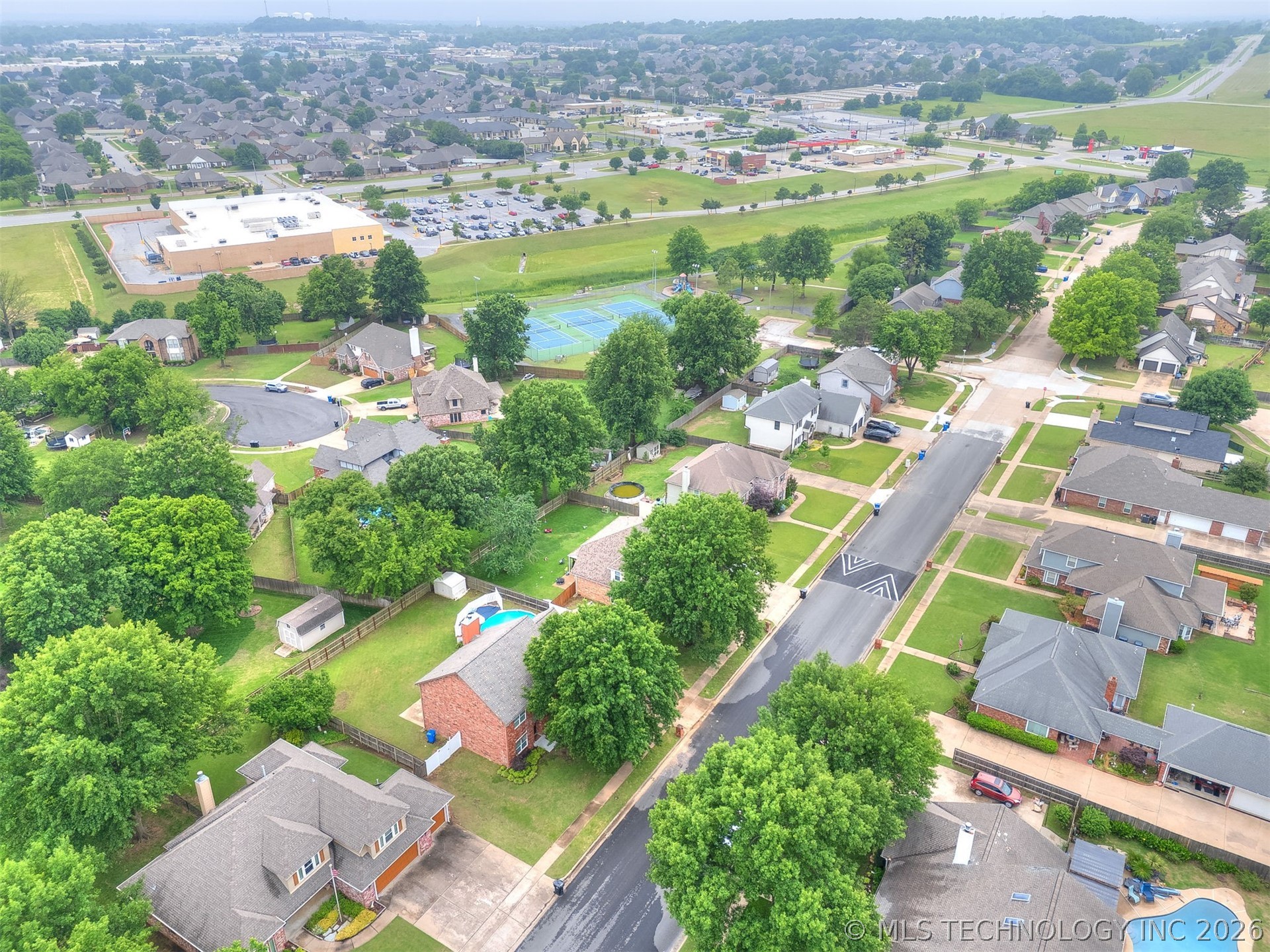 1305 E Dover Street Broken Arrow OK 74012