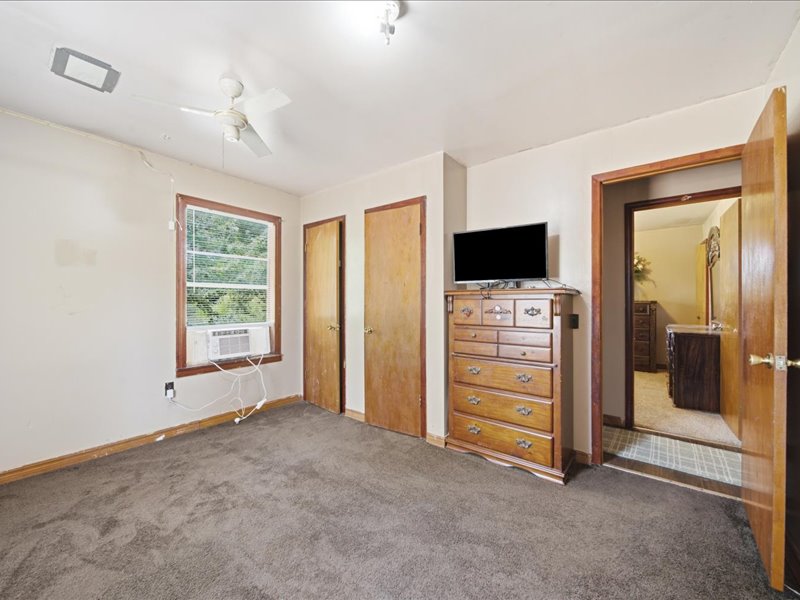 8055 E 585 Locust Grove OK 74352