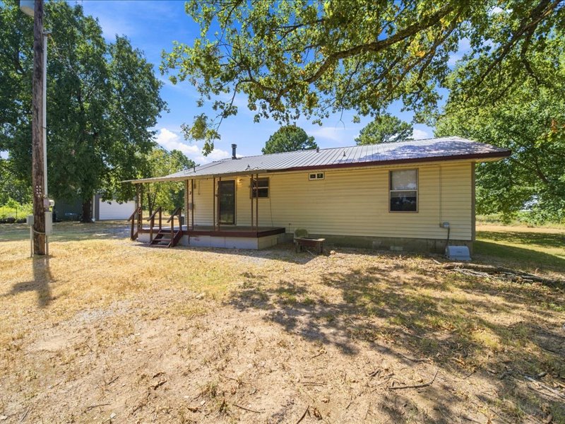 8055 E 585 Locust Grove OK 74352