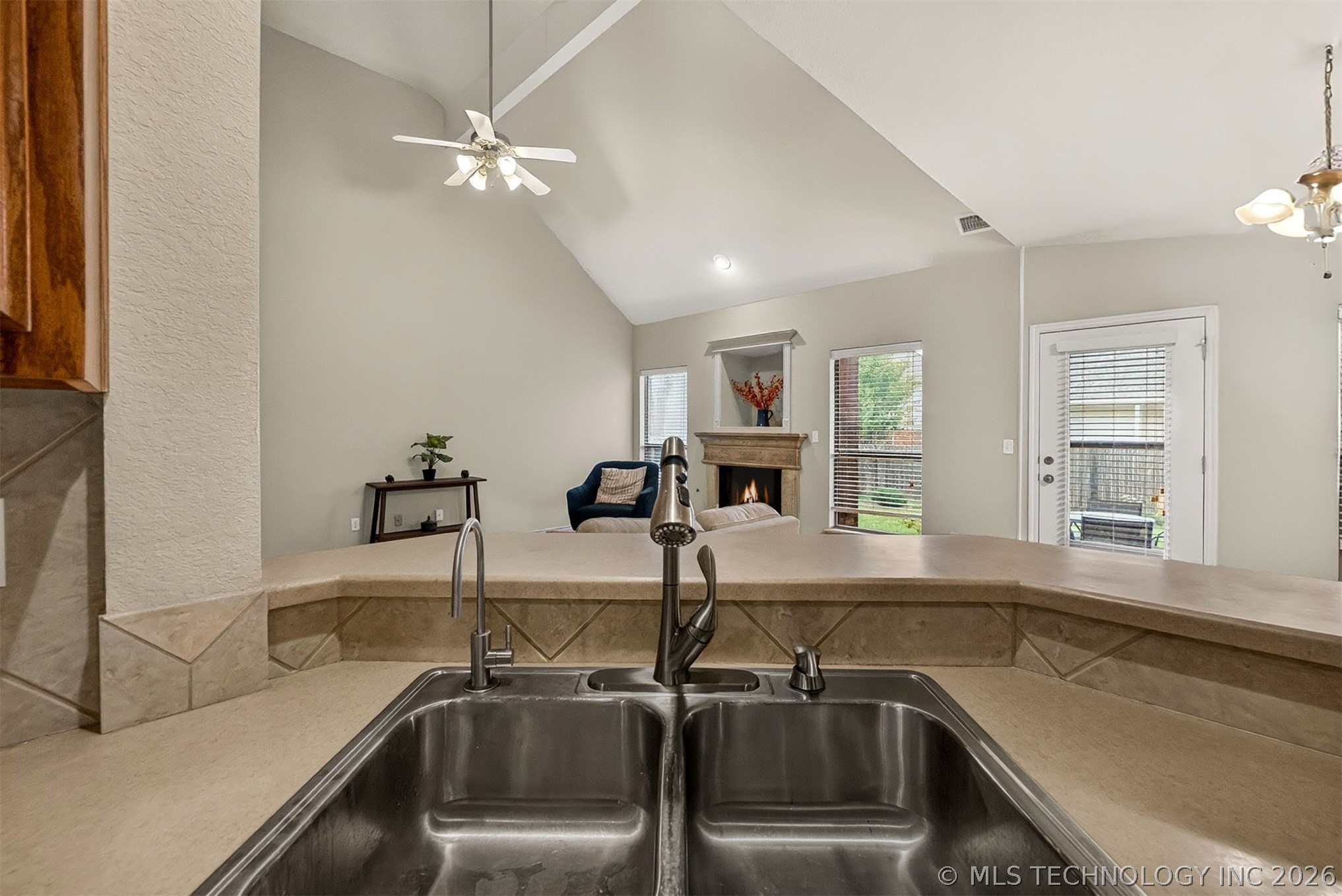 3900 W Vicksburg Street Broken Arrow OK 74011