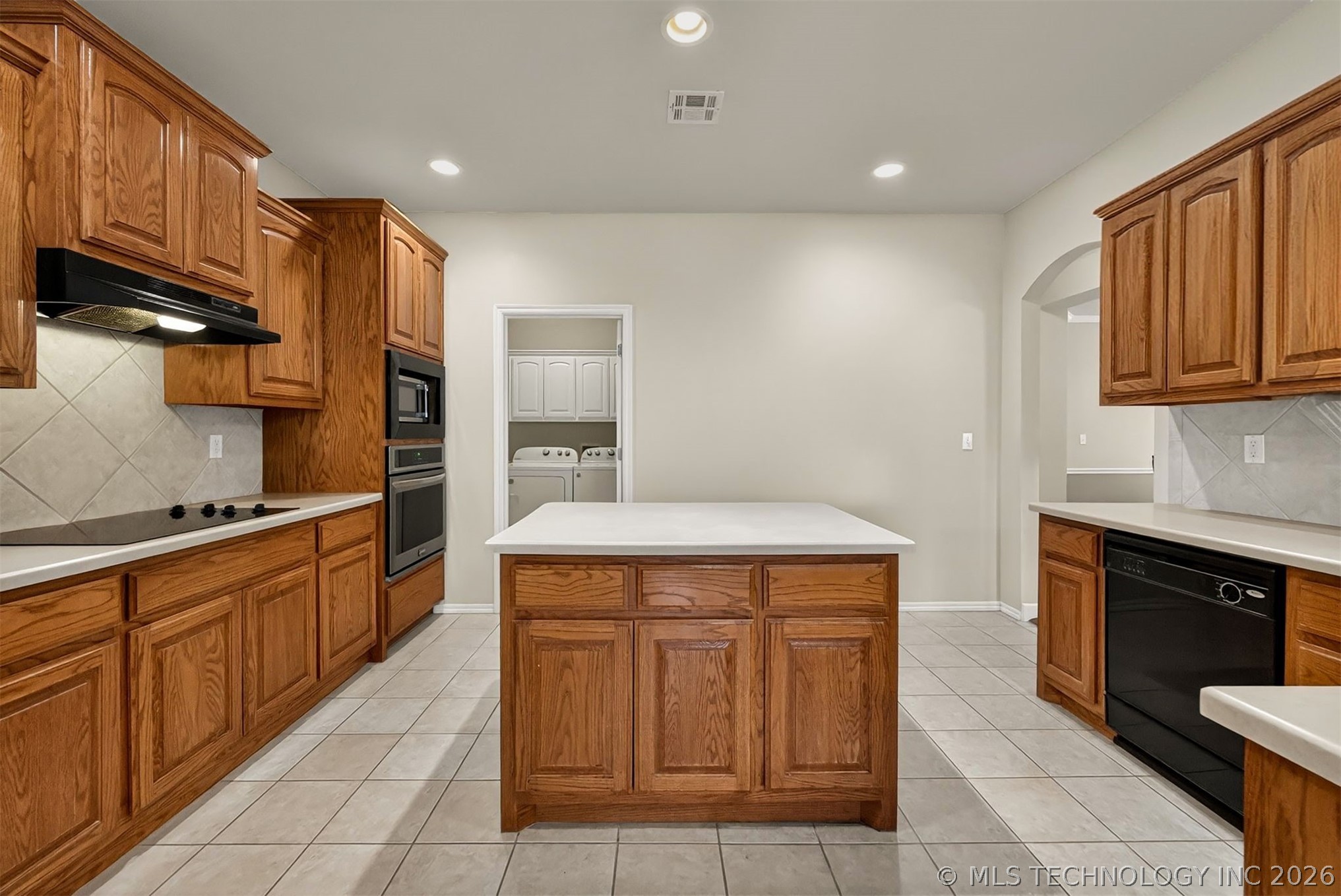 3900 W Vicksburg Street Broken Arrow OK 74011