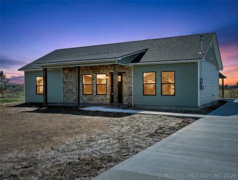 1110 Sequoyah Spiro OK 74959