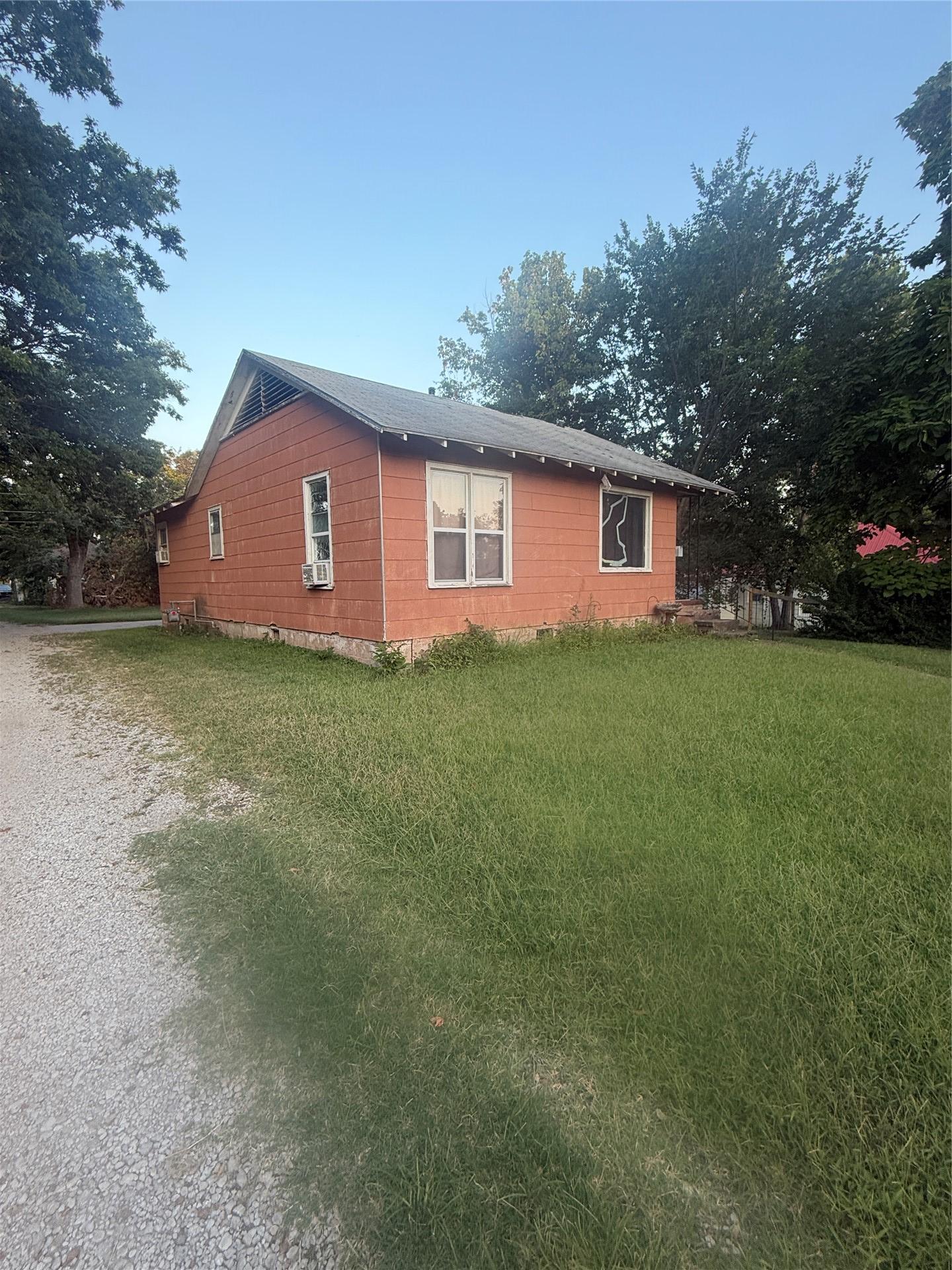 229 S Hickory Street Nowata OK 74048
