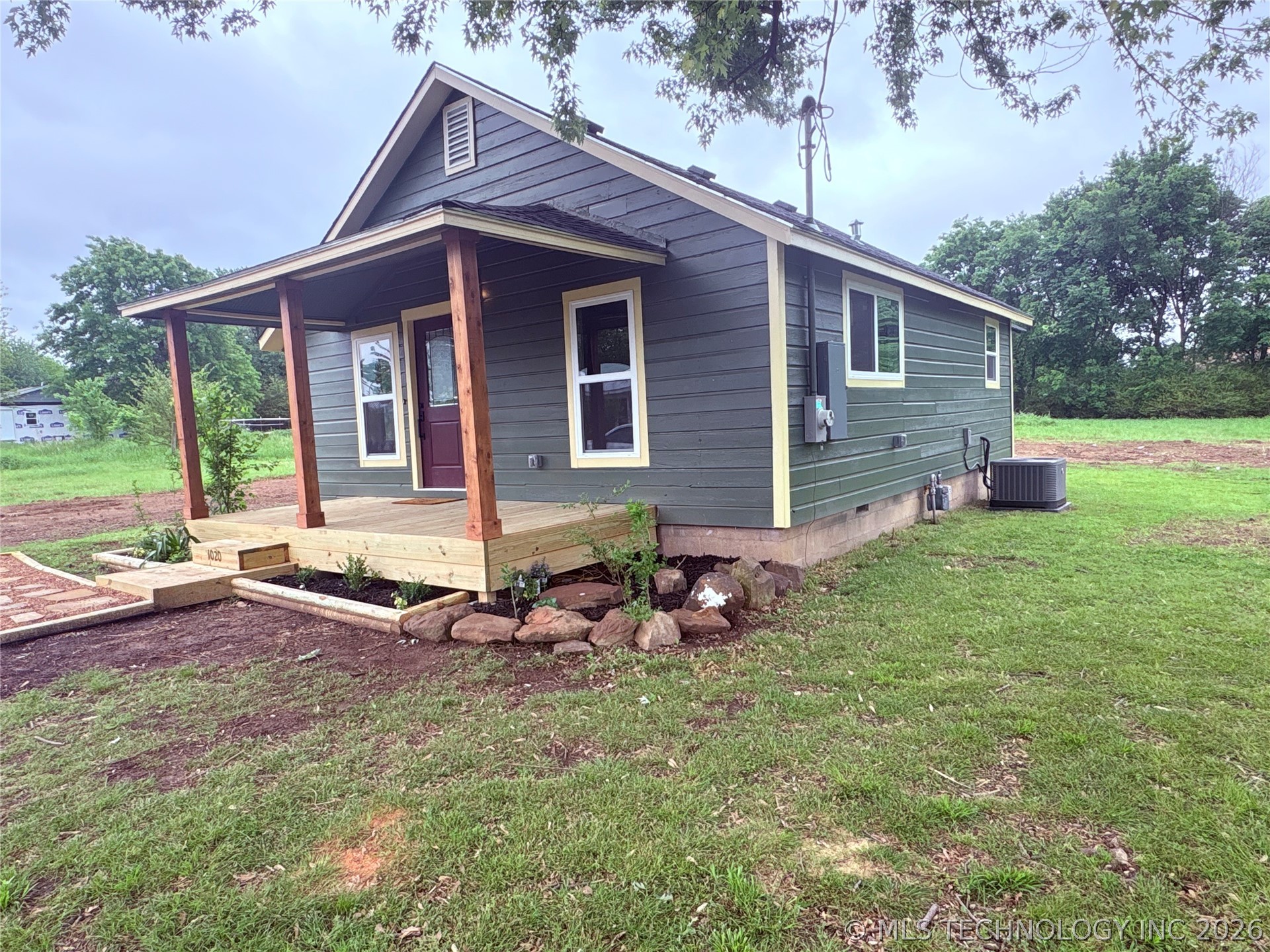 1020 W Creek Avenue Checotah OK 74426