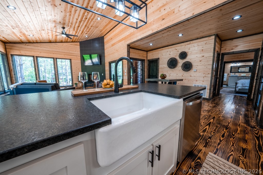 75 Redbud Springs Trail Broken Bow OK 74728