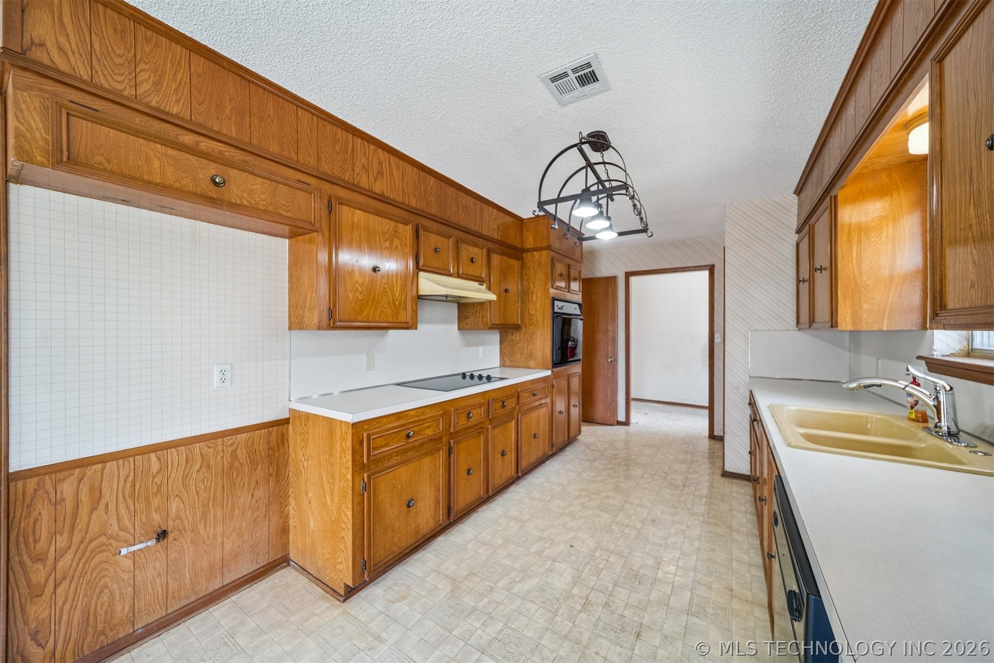 19266 S Old Highway 88 Highway Claremore OK 74017