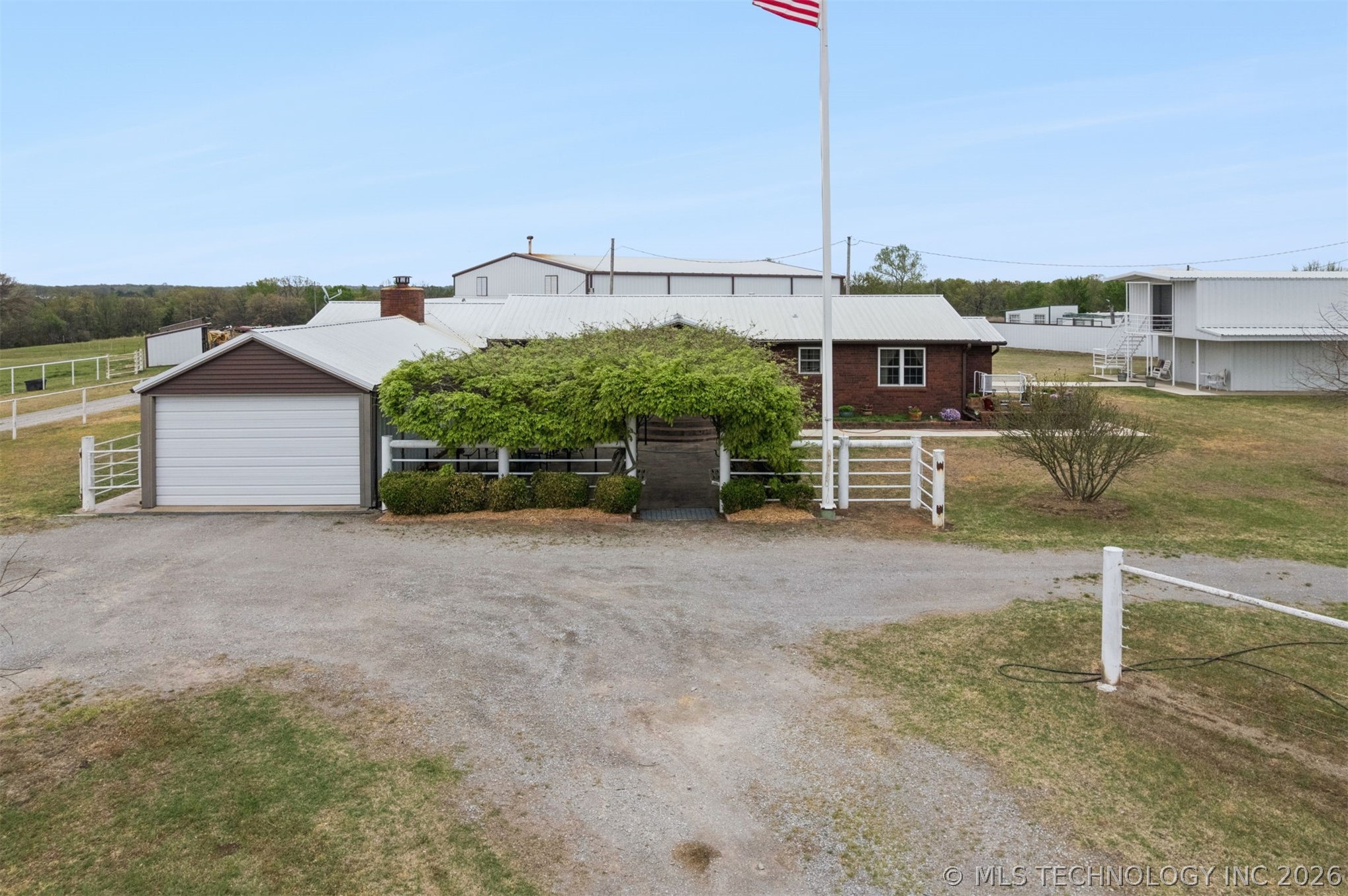 734 E Harrison Road Bristow OK 74010