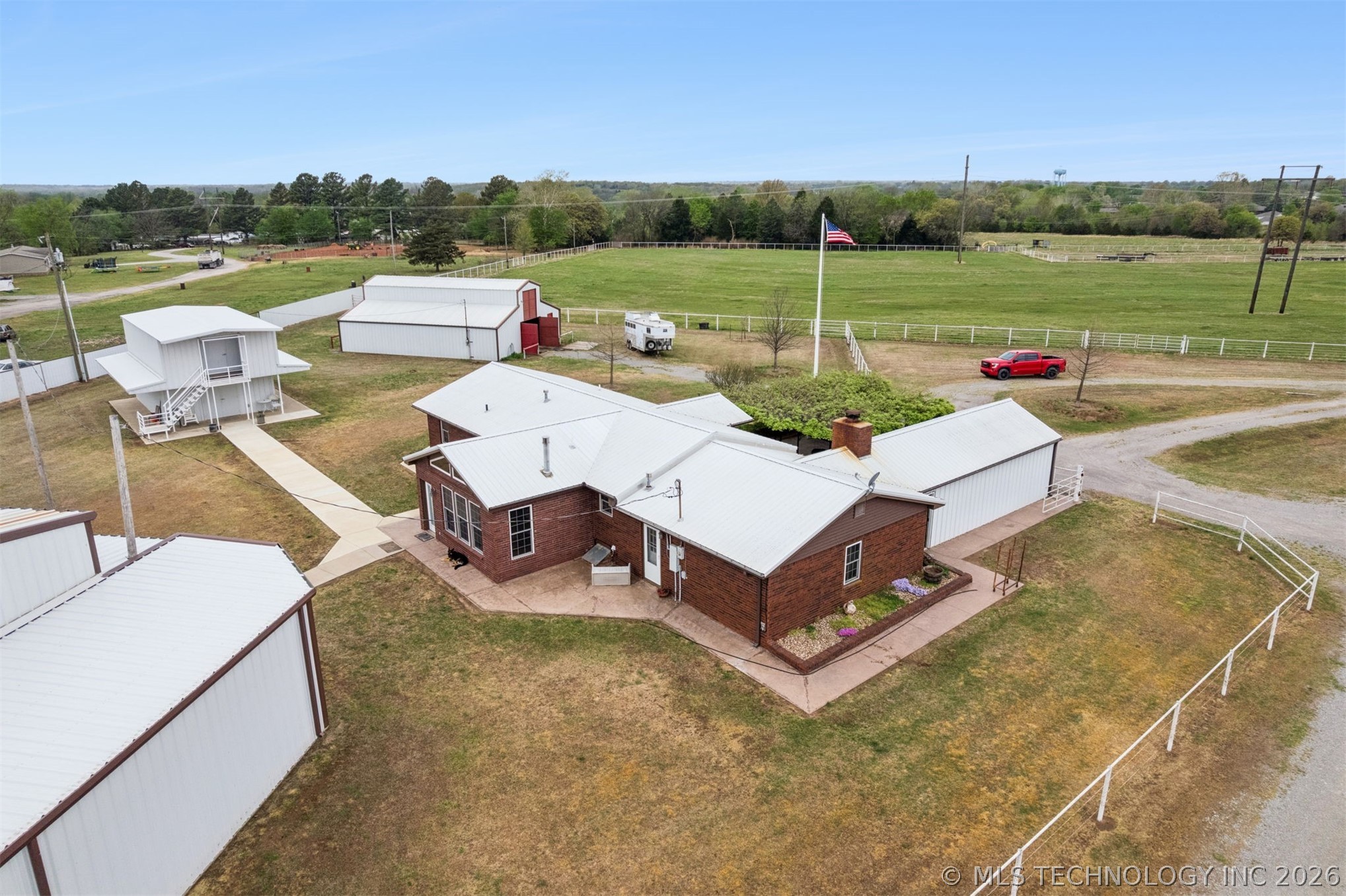 734 E Harrison Road Bristow OK 74010