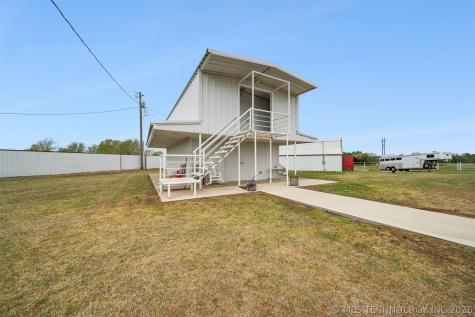 734 E Harrison Road Bristow OK 74010