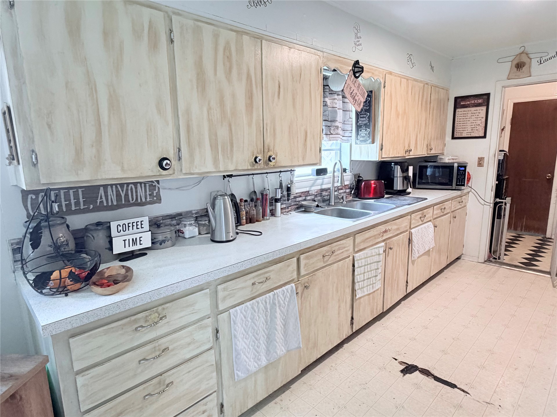 617 W 7th Street Kiowa OK 74553