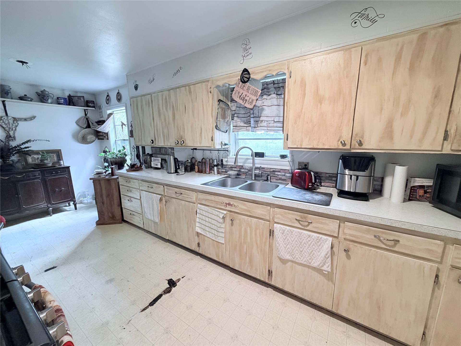 617 W 7th Street Kiowa OK 74553