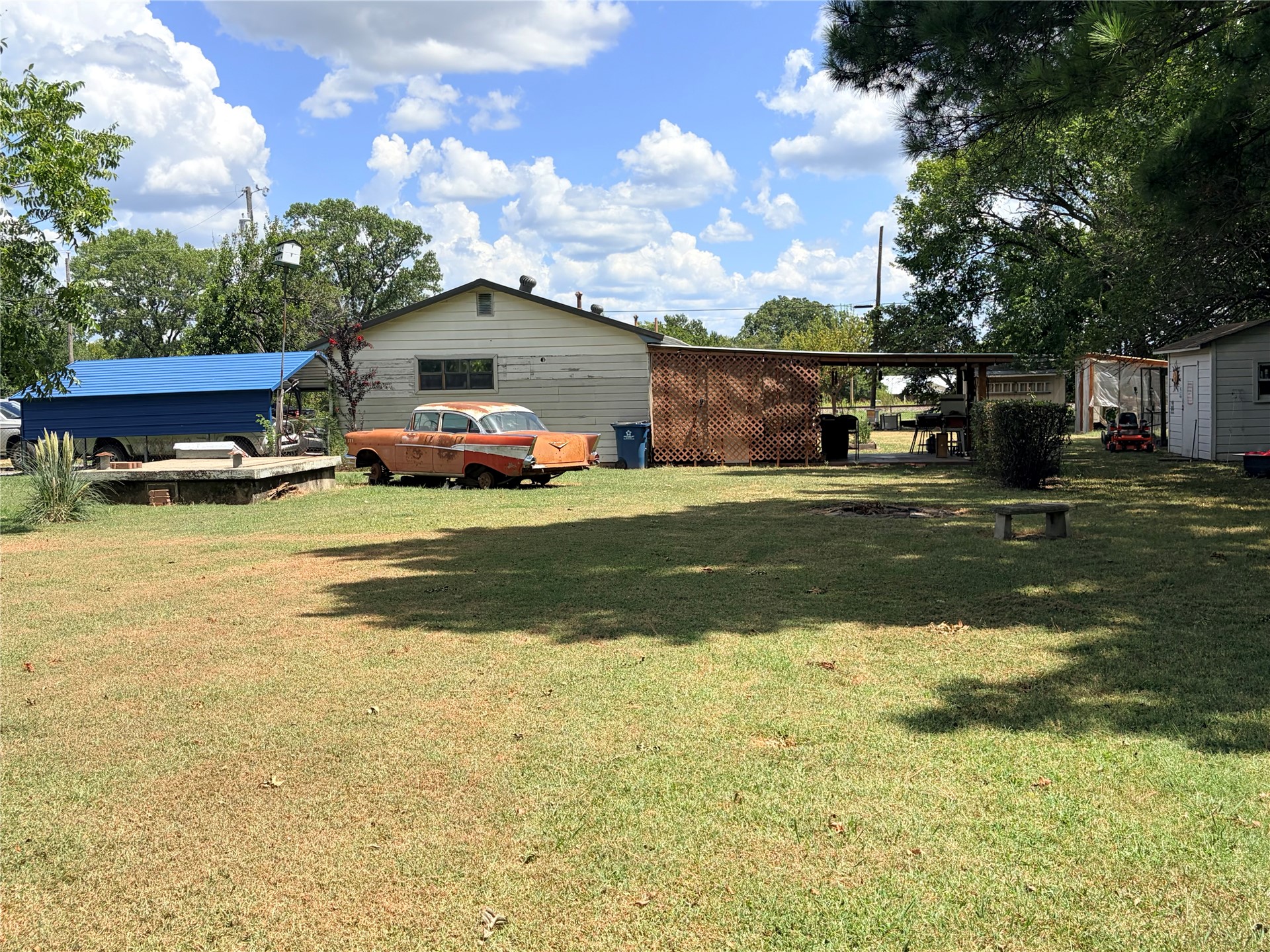 617 W 7th Street Kiowa OK 74553
