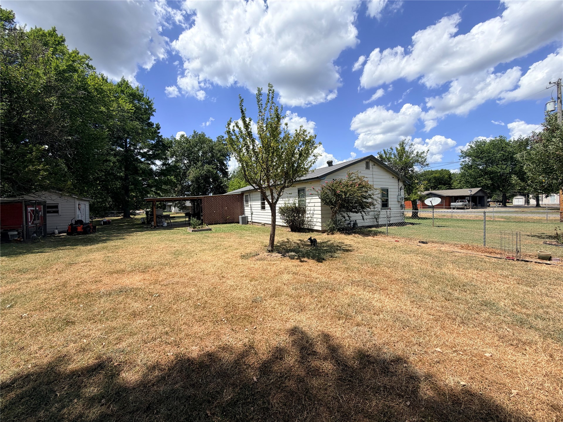617 W 7th Street Kiowa OK 74553