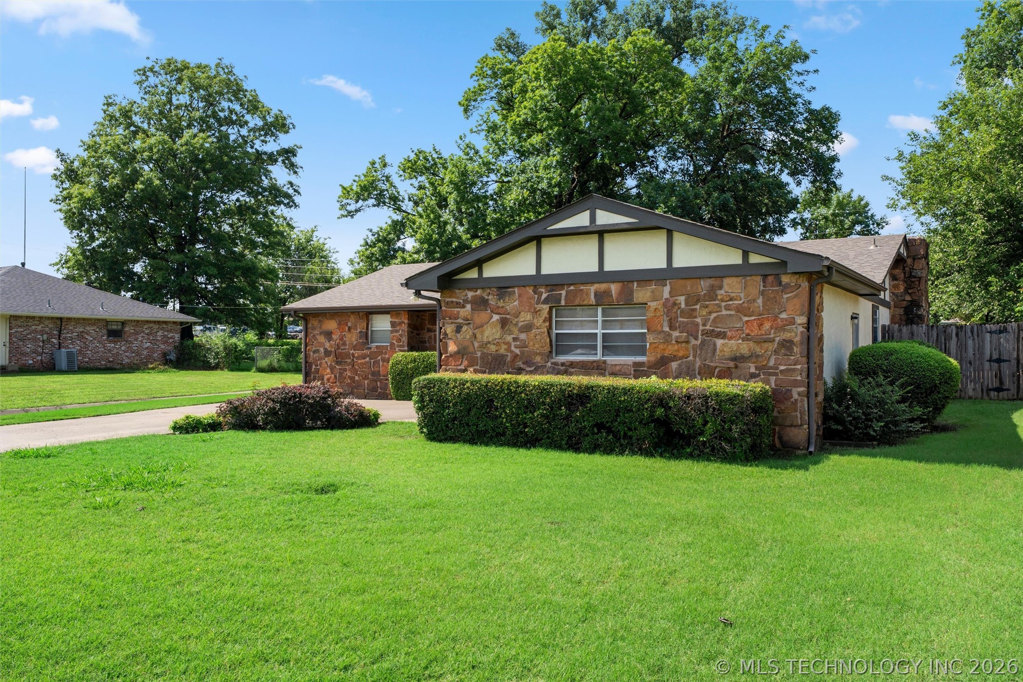 3812 Fairview Road Bartlesville OK 74006
