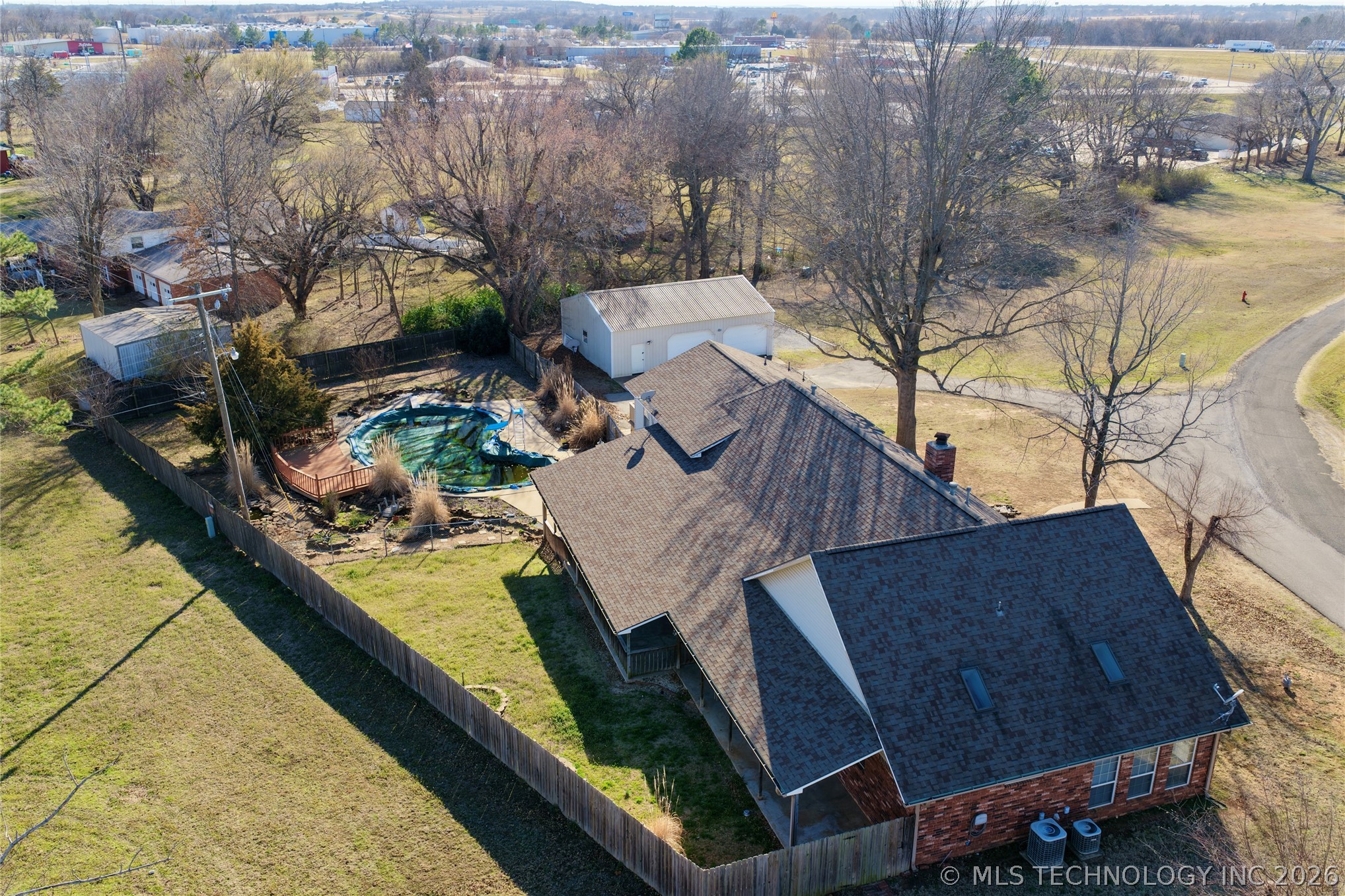 1002 W Knisley Avenue Checotah OK 74426