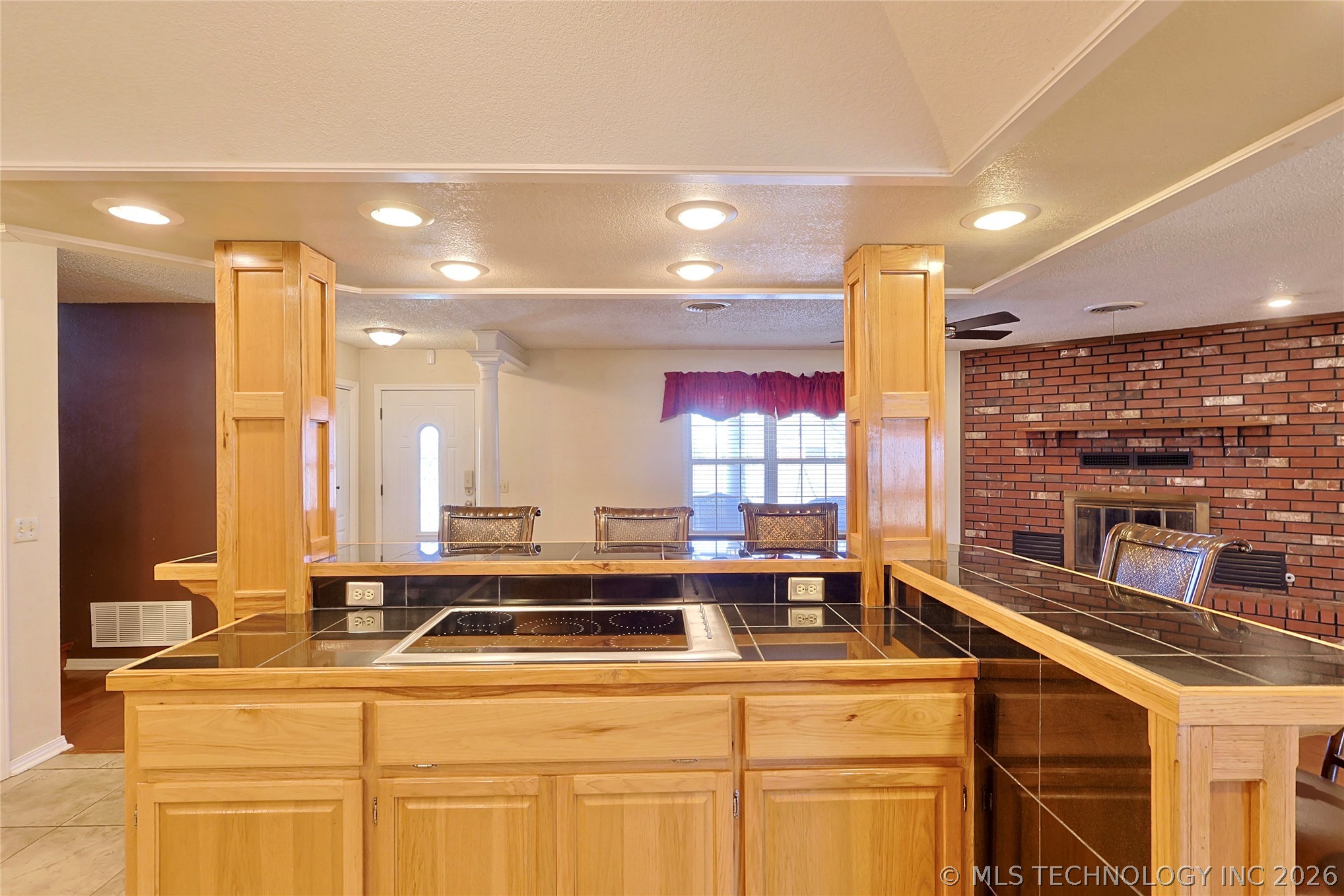 1002 W Knisley Avenue Checotah OK 74426