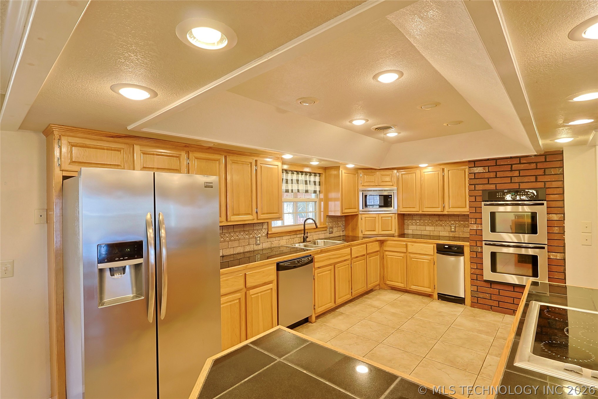 1002 W Knisley Avenue Checotah OK 74426