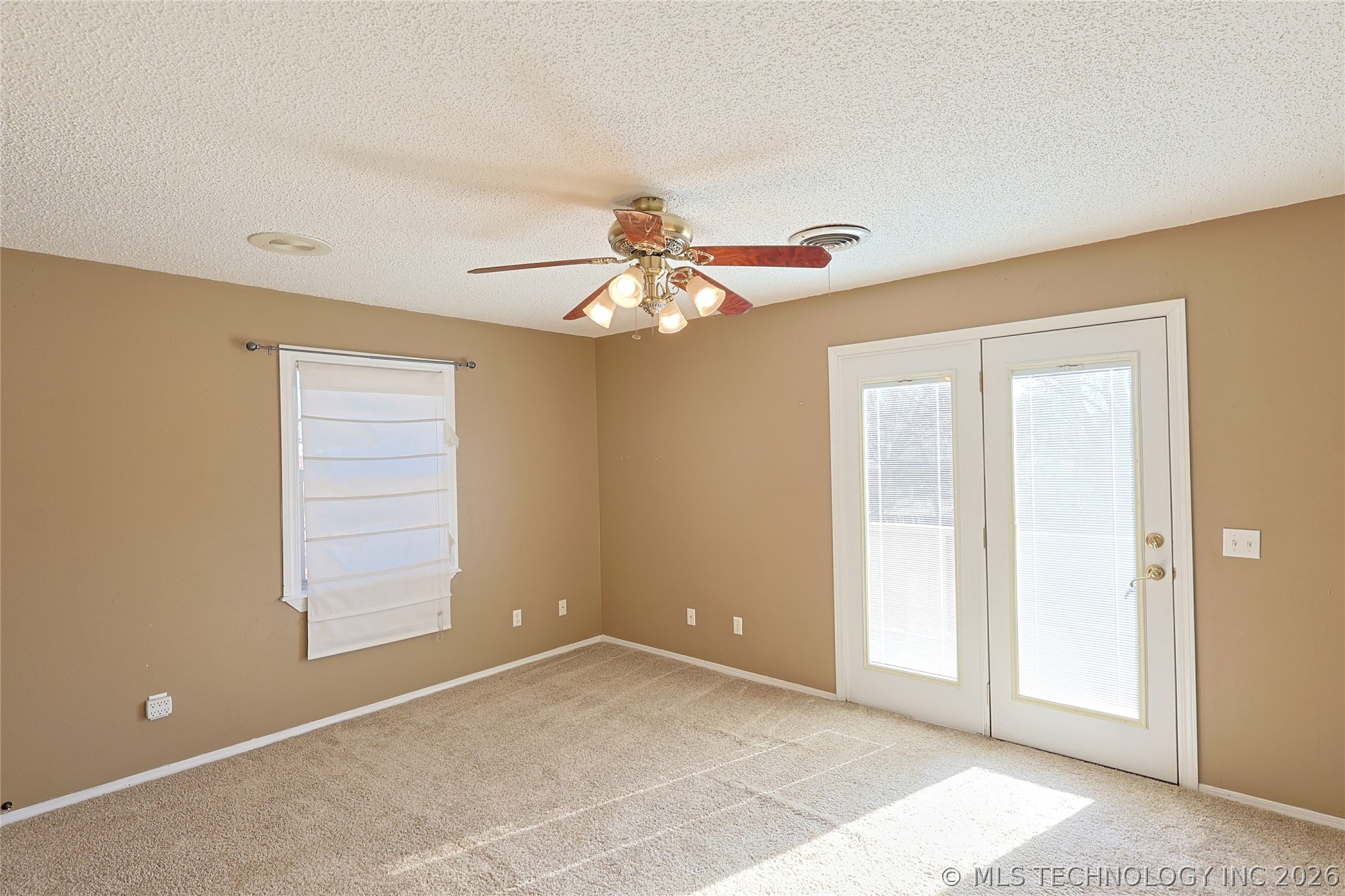 1002 W Knisley Avenue Checotah OK 74426
