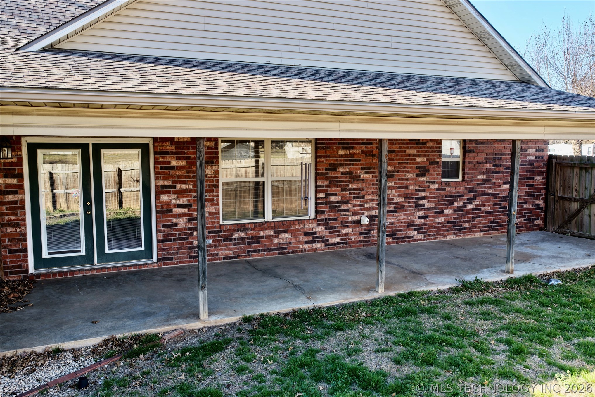 1002 W Knisley Avenue Checotah OK 74426