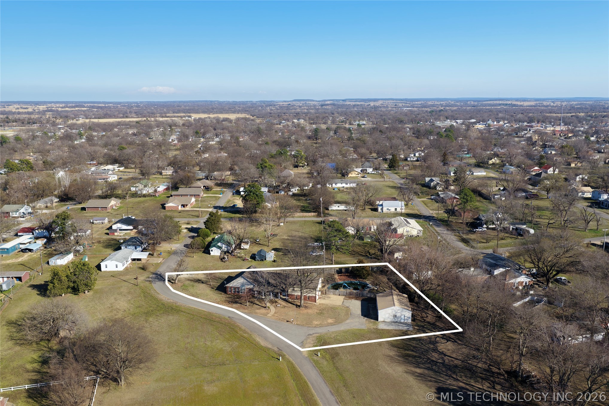 1002 W Knisley Avenue Checotah OK 74426