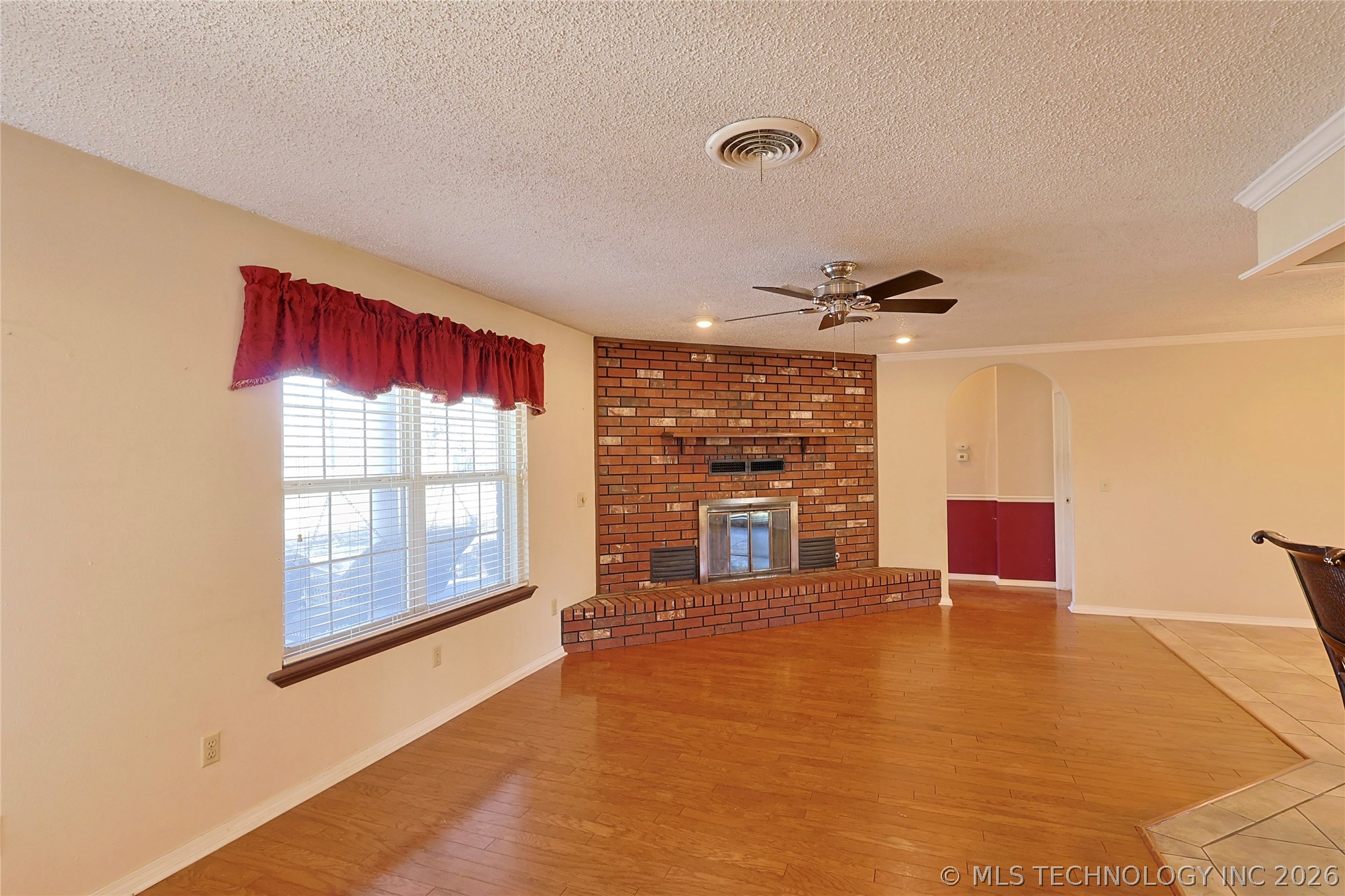 1002 W Knisley Avenue Checotah OK 74426