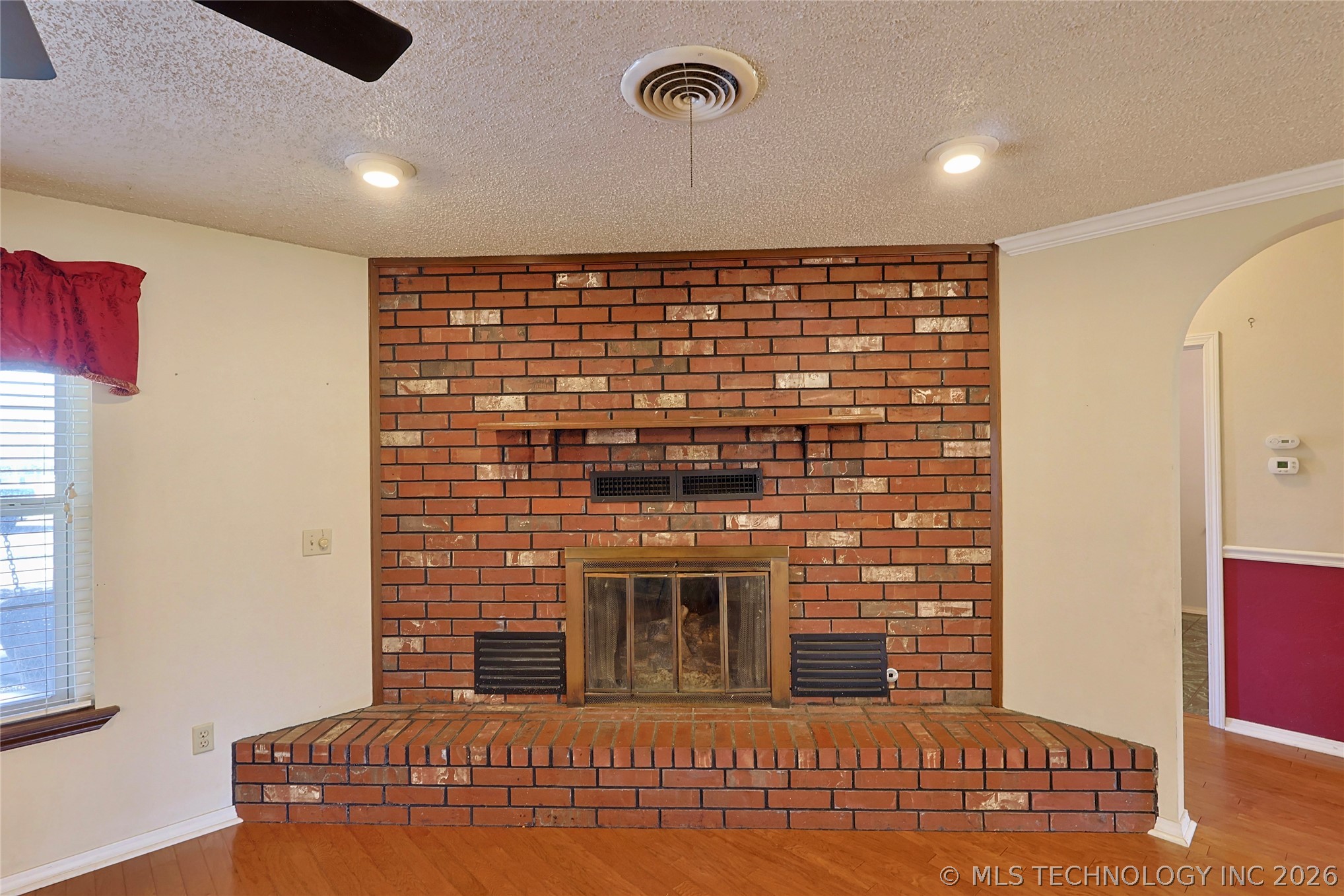 1002 W Knisley Avenue Checotah OK 74426