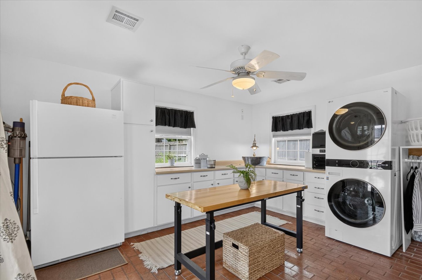 1727 S Johnstone Avenue Bartlesville OK 74003